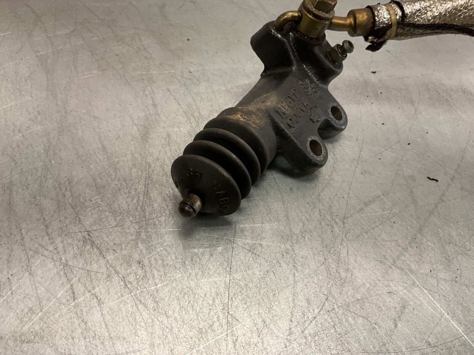 2005 Nissan Z33 350Z Manual Clutch Slave Cylinder OEM 24BHQEG - On Point Parts Inc