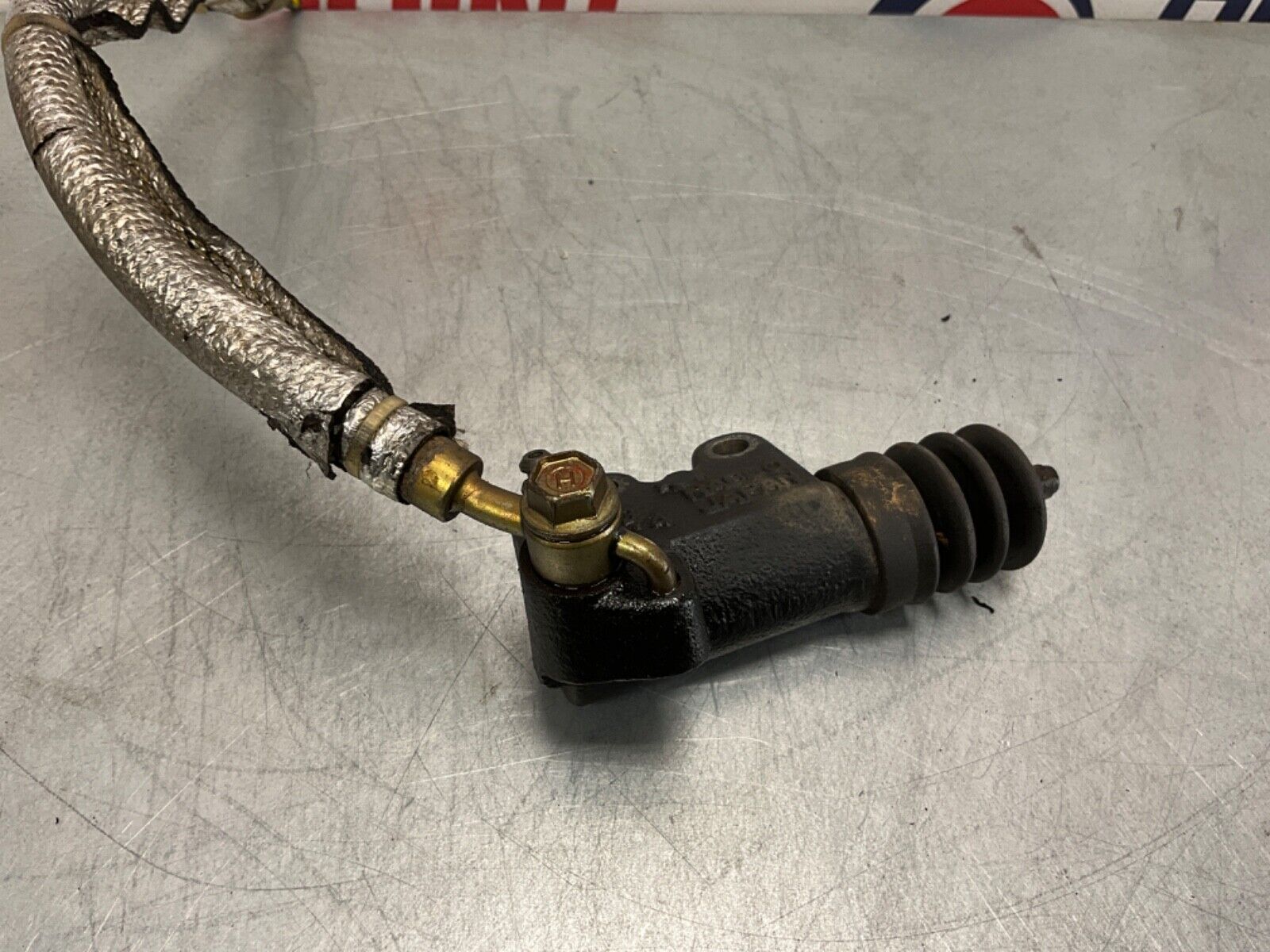 2005 Nissan Z33 350Z Manual Clutch Slave Cylinder OEM 24BHQEG - On Point Parts Inc