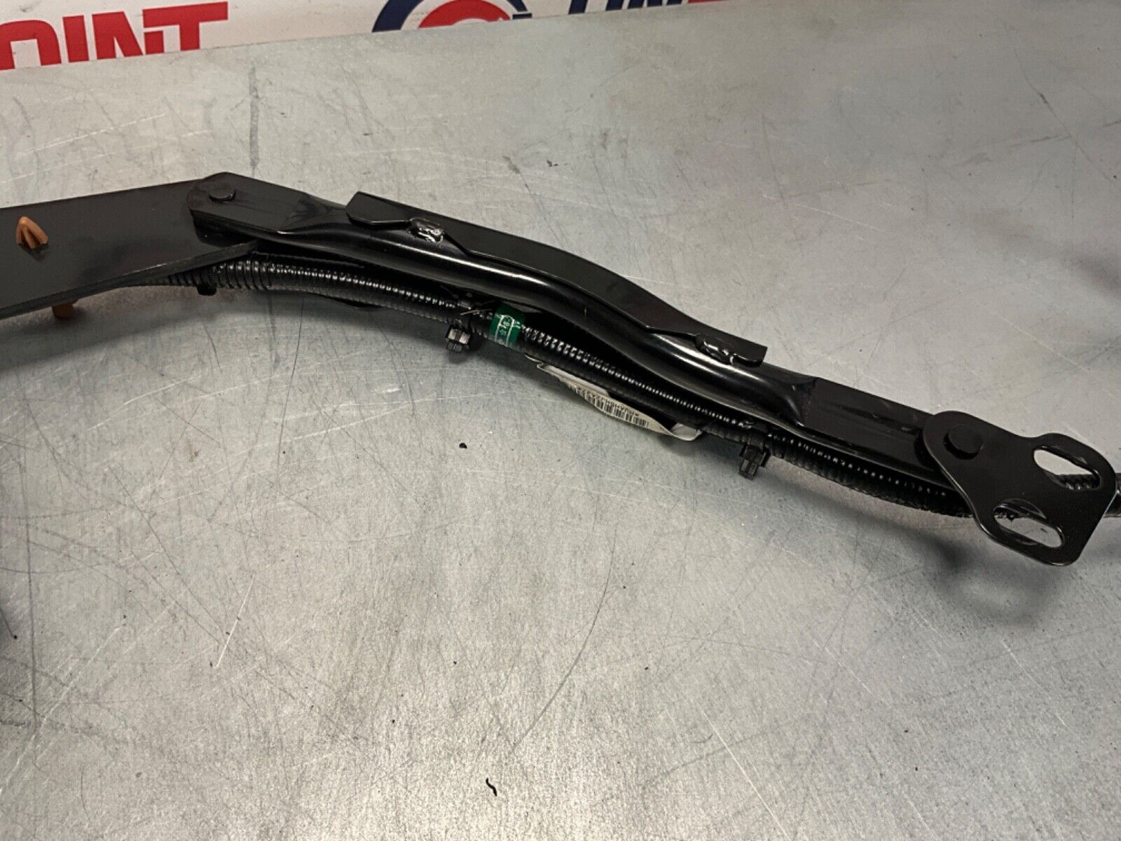 2005 Nissan Z33 350Z Convertible Driver Left Tonneau Lift Mechanism OEM 24BHQEG - On Point Parts Inc