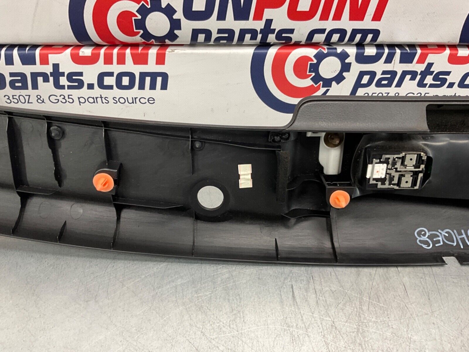 2005 Nissan Z33 350Z Front Convertible Roof Finisher Trim Dome LIght OEM 24BHQE8 - On Point Parts Inc