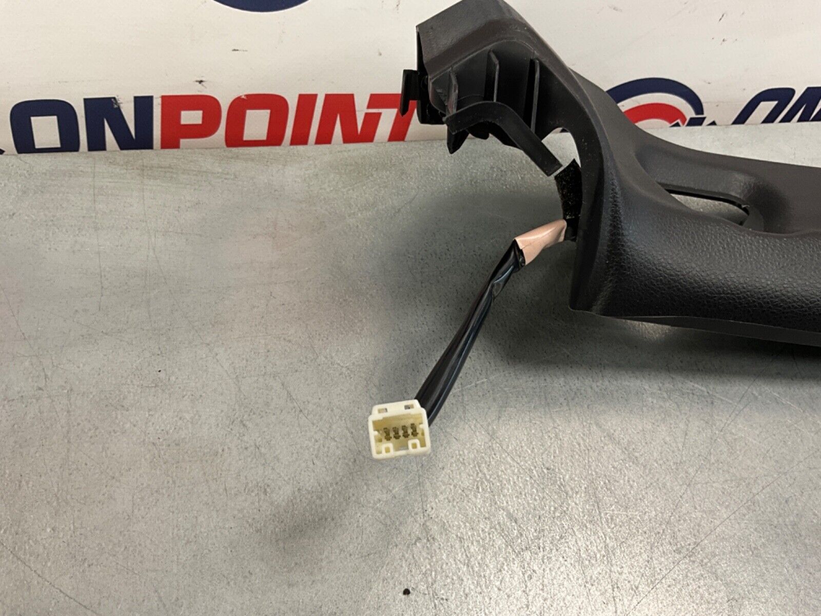 2005 Nissan Z33 350Z Front Convertible Roof Finisher Trim Dome LIght OEM 24BHQE8 - On Point Parts Inc