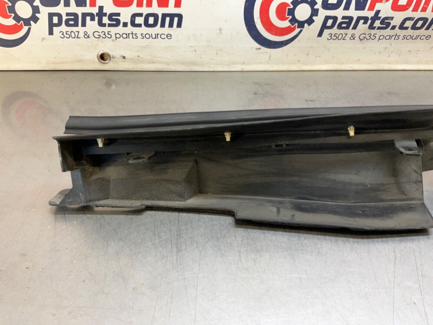 2014 Nissan Z34 370Z Passenger Right Front Hood Fender Seal 65820 OEM 14BILEK - On Point Parts Inc