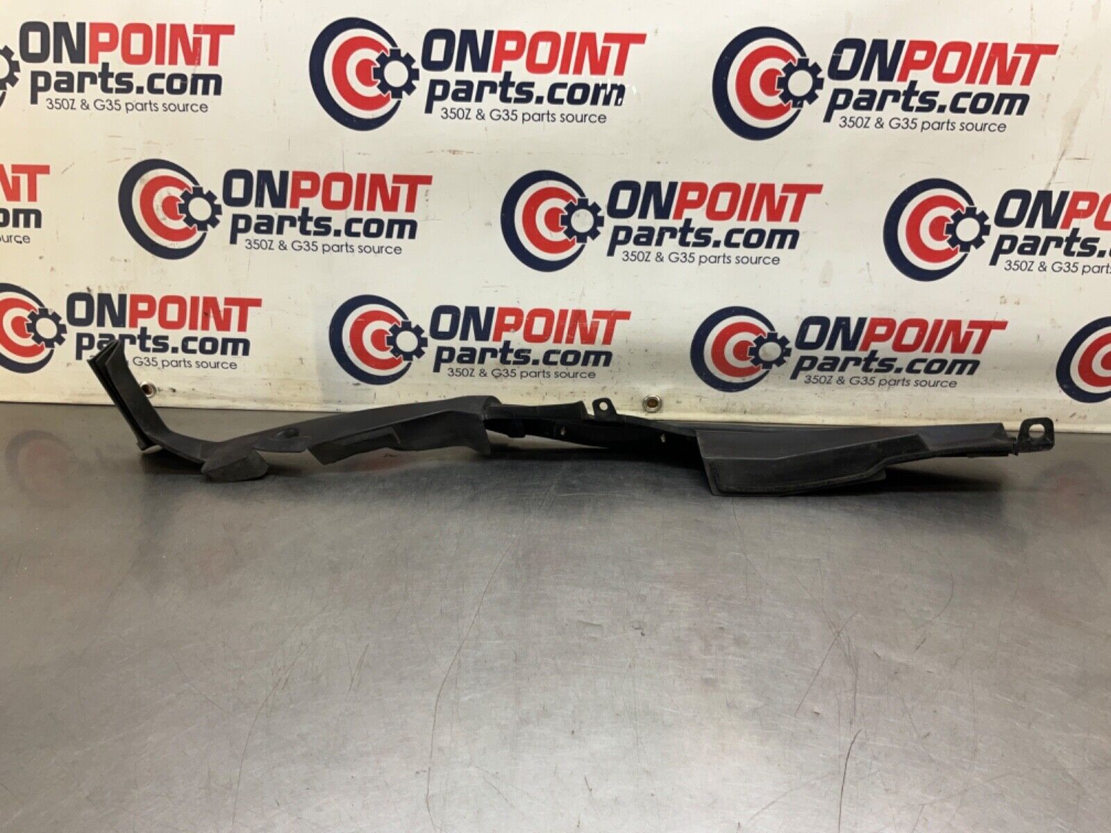 2014 Nissan Z34 370Z Passenger Right Front Hood Fender Seal 65820 OEM 14BILEK - On Point Parts Inc