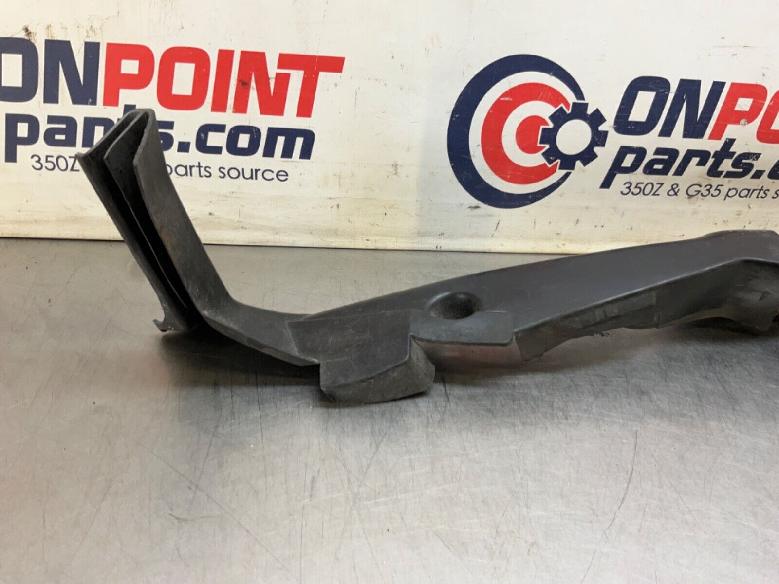 2014 Nissan Z34 370Z Passenger Right Front Hood Fender Seal 65820 OEM 14BILEK - On Point Parts Inc