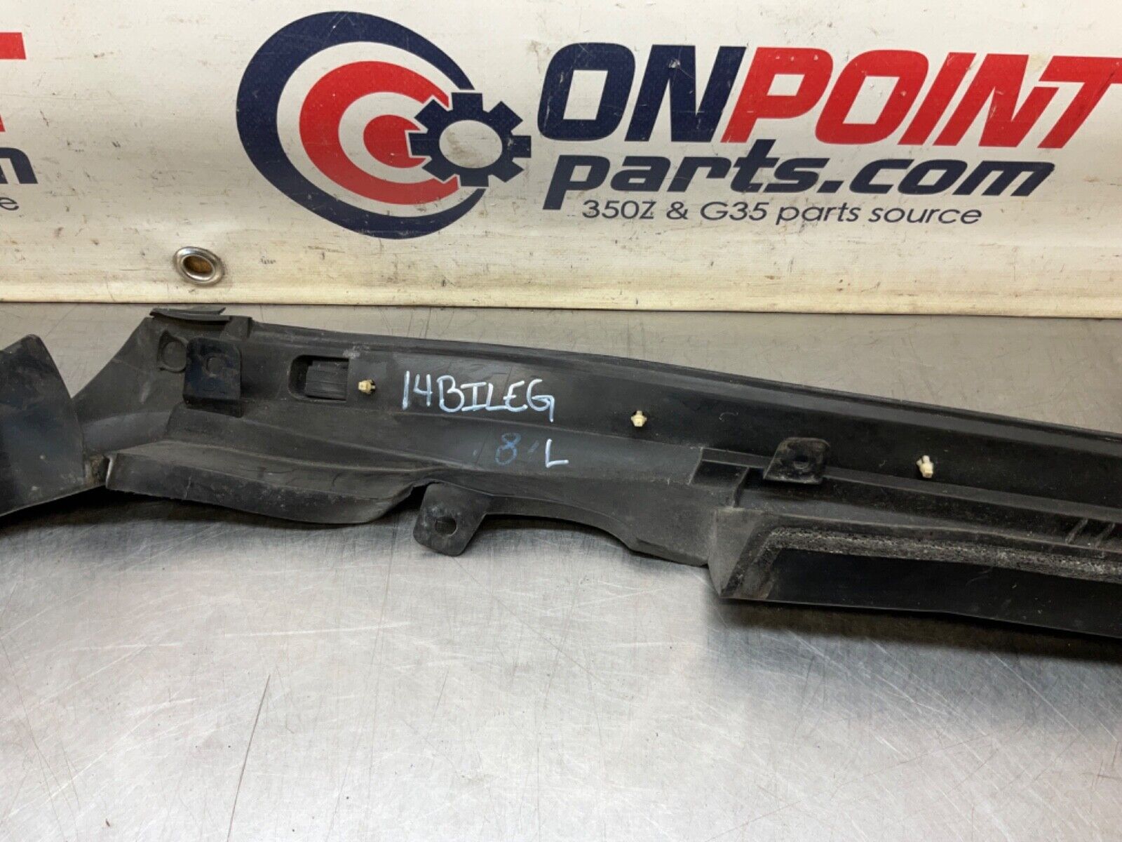 2014 Nissan Z34 370Z Driver Left Front Hood Fender Seal 65821 OEM 14BILEG - On Point Parts Inc