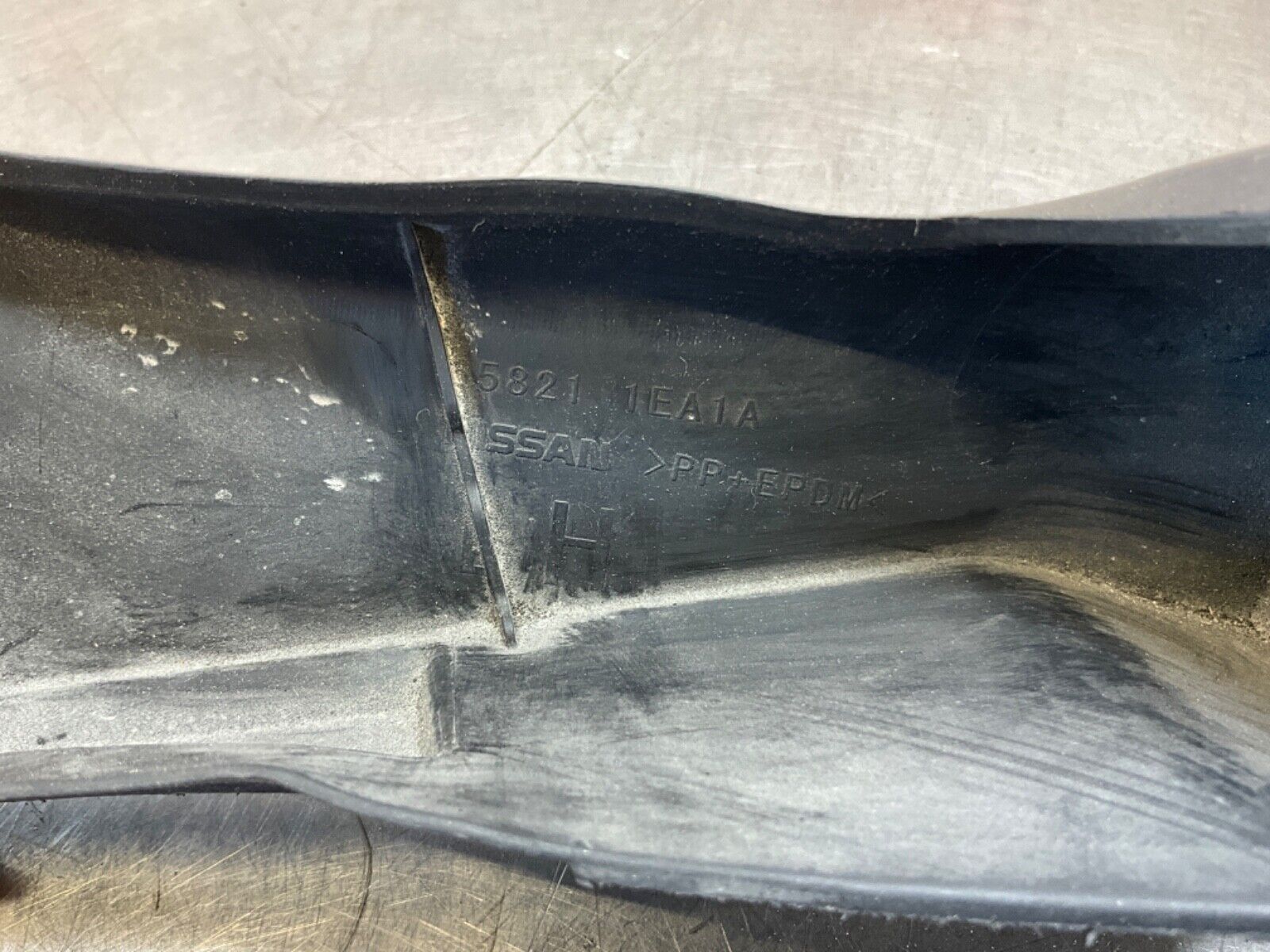 2014 Nissan Z34 370Z Driver Left Front Hood Fender Seal 65821 OEM 14BILEG - On Point Parts Inc