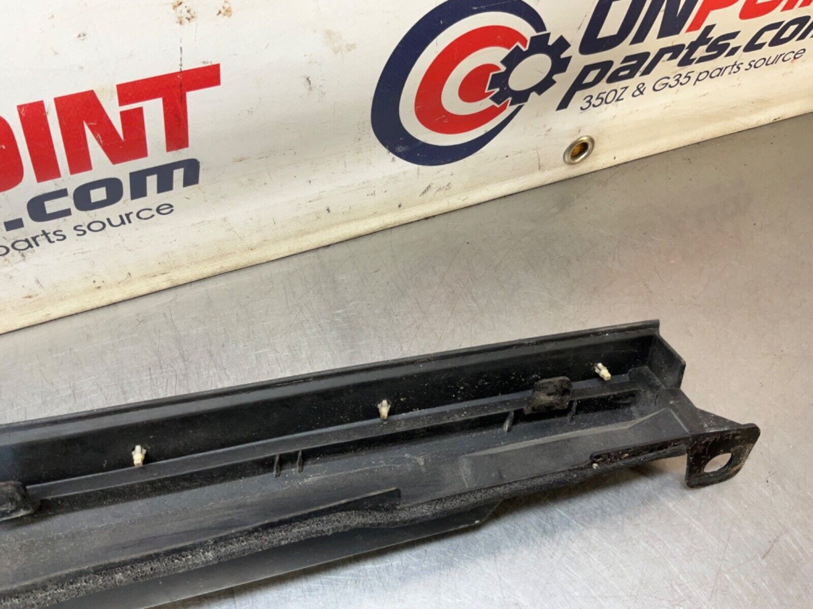 2014 Nissan Z34 370Z Driver Left Front Hood Fender Seal 65821 OEM 14BILEG - On Point Parts Inc