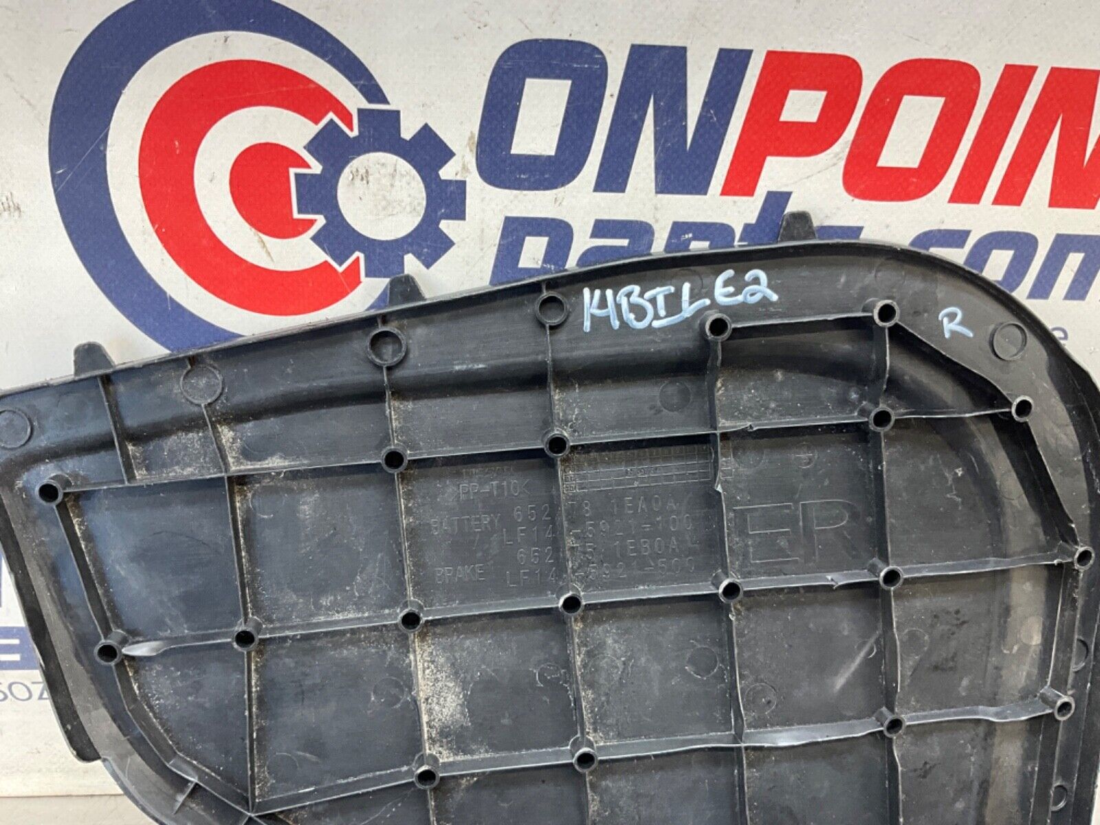 2014 Nissan Z34 370Z Passenger Right Battery Cover Bezel Trim OEM 14BILE2 - On Point Parts Inc