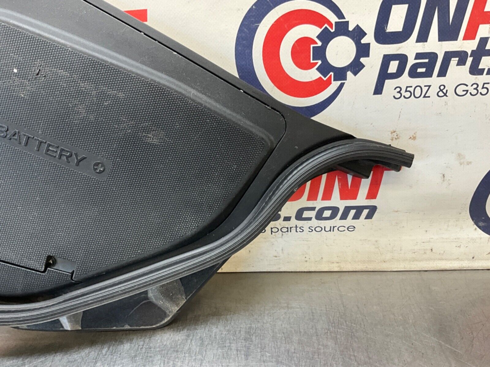 2014 Nissan Z34 370Z Passenger Right Battery Cover Bezel Trim OEM 14BILE2 - On Point Parts Inc