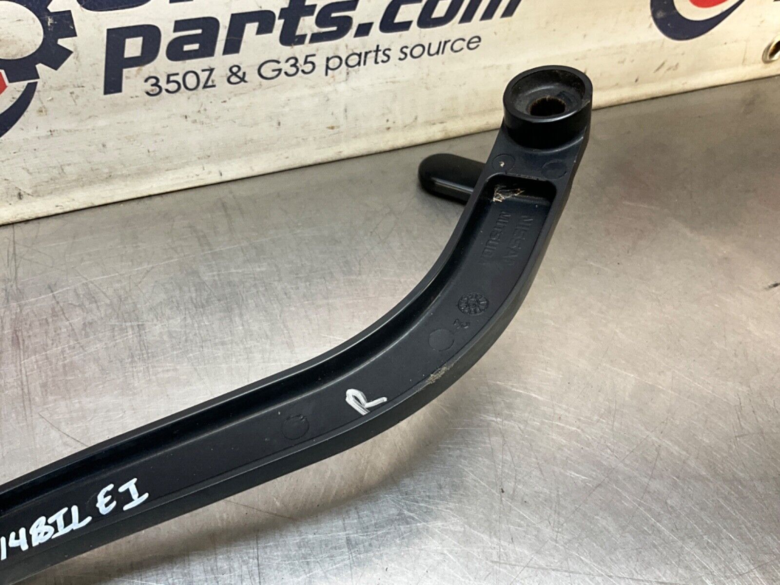 2014 Nissan Z34 370Z Left and Right Windshield Wiper Arms and Caps OEM 14BILEI - On Point Parts Inc