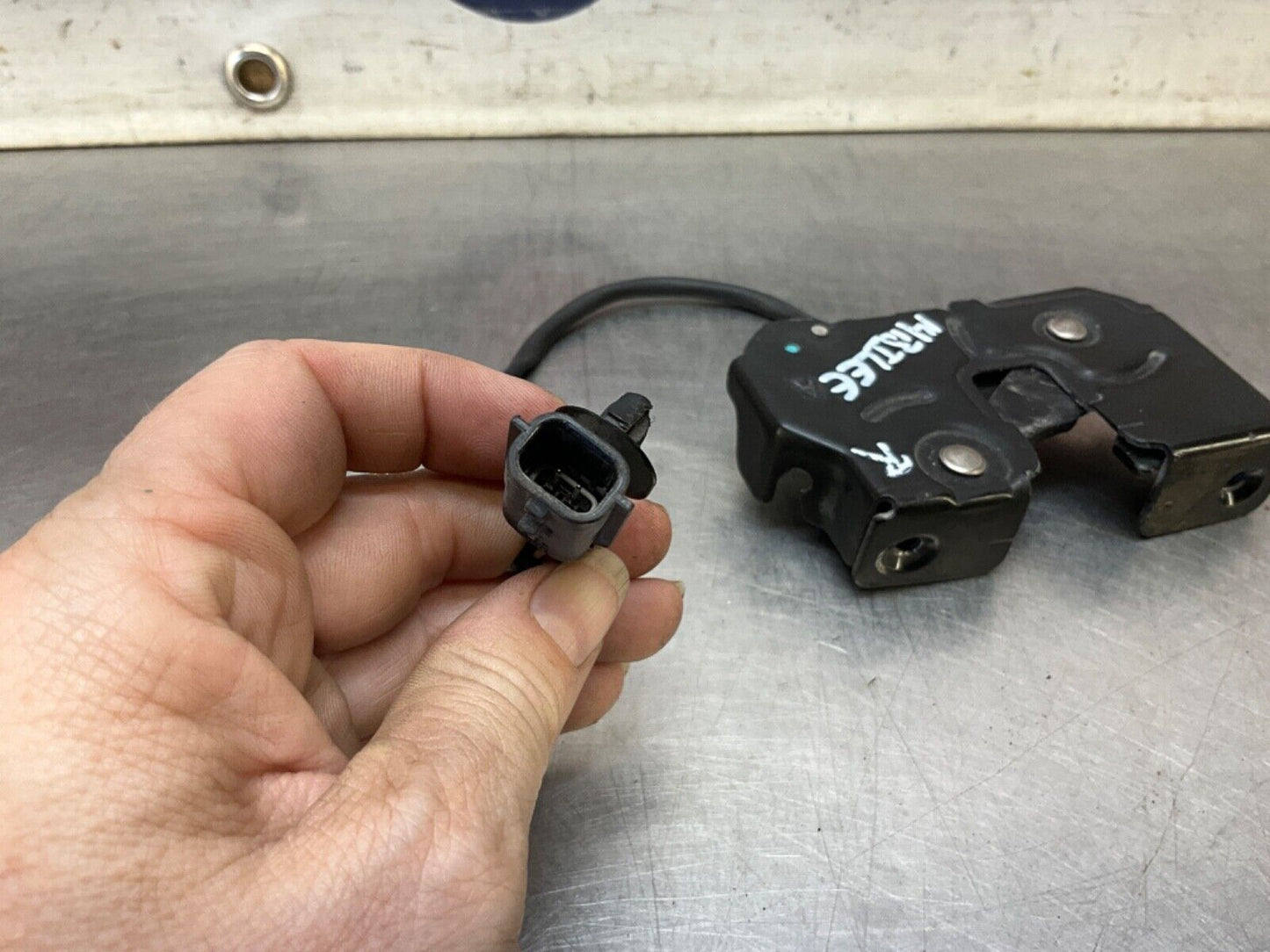 2014 Nissan Z34 370Z Passenger Right Front Hood Latch Lock OEM 14BILEE - On Point Parts Inc