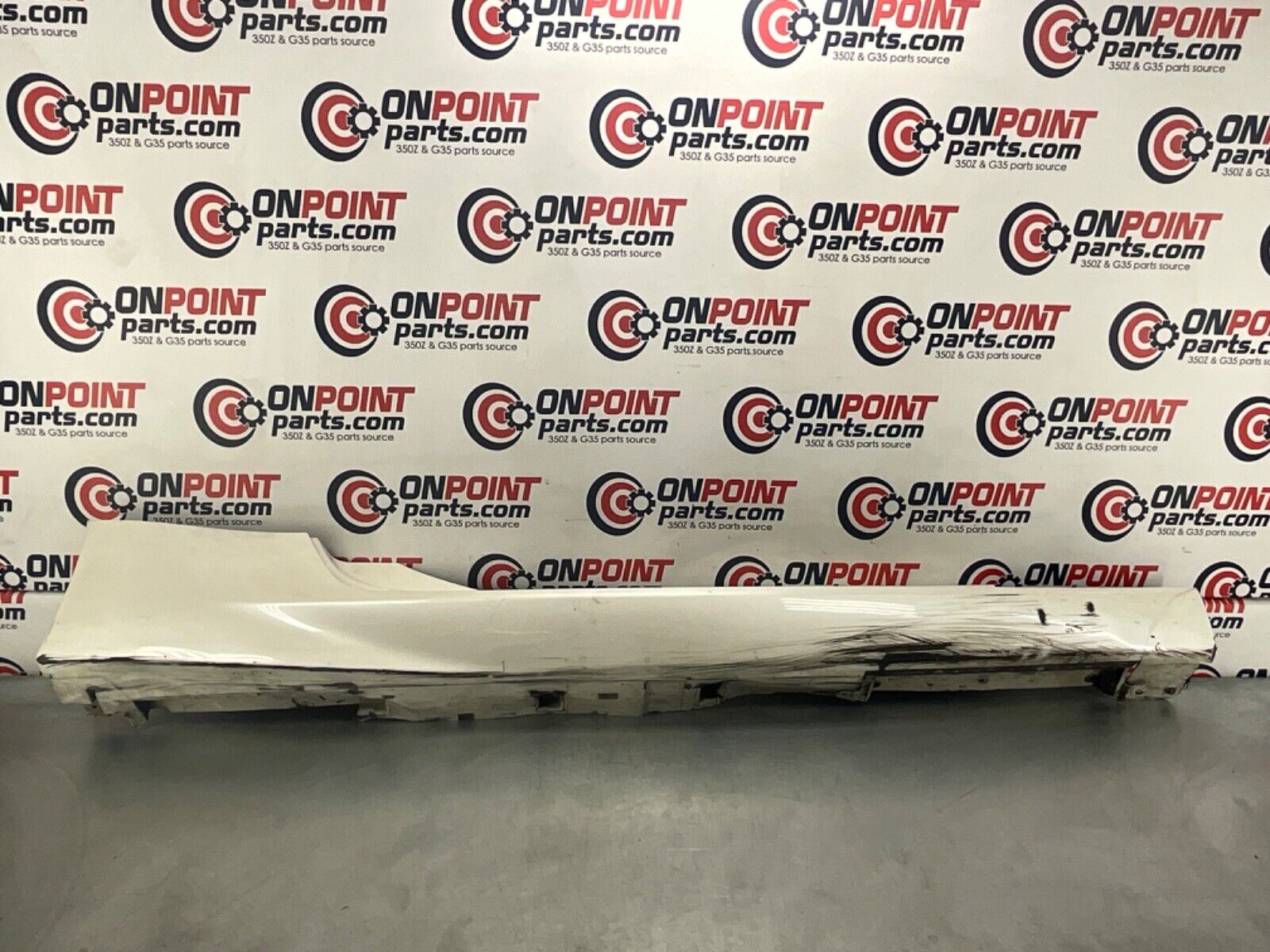 2014 Nissan Z34 370Z Passenger Right Side Skirt Rocker Panel OEM 14BILE5 - On Point Parts Inc