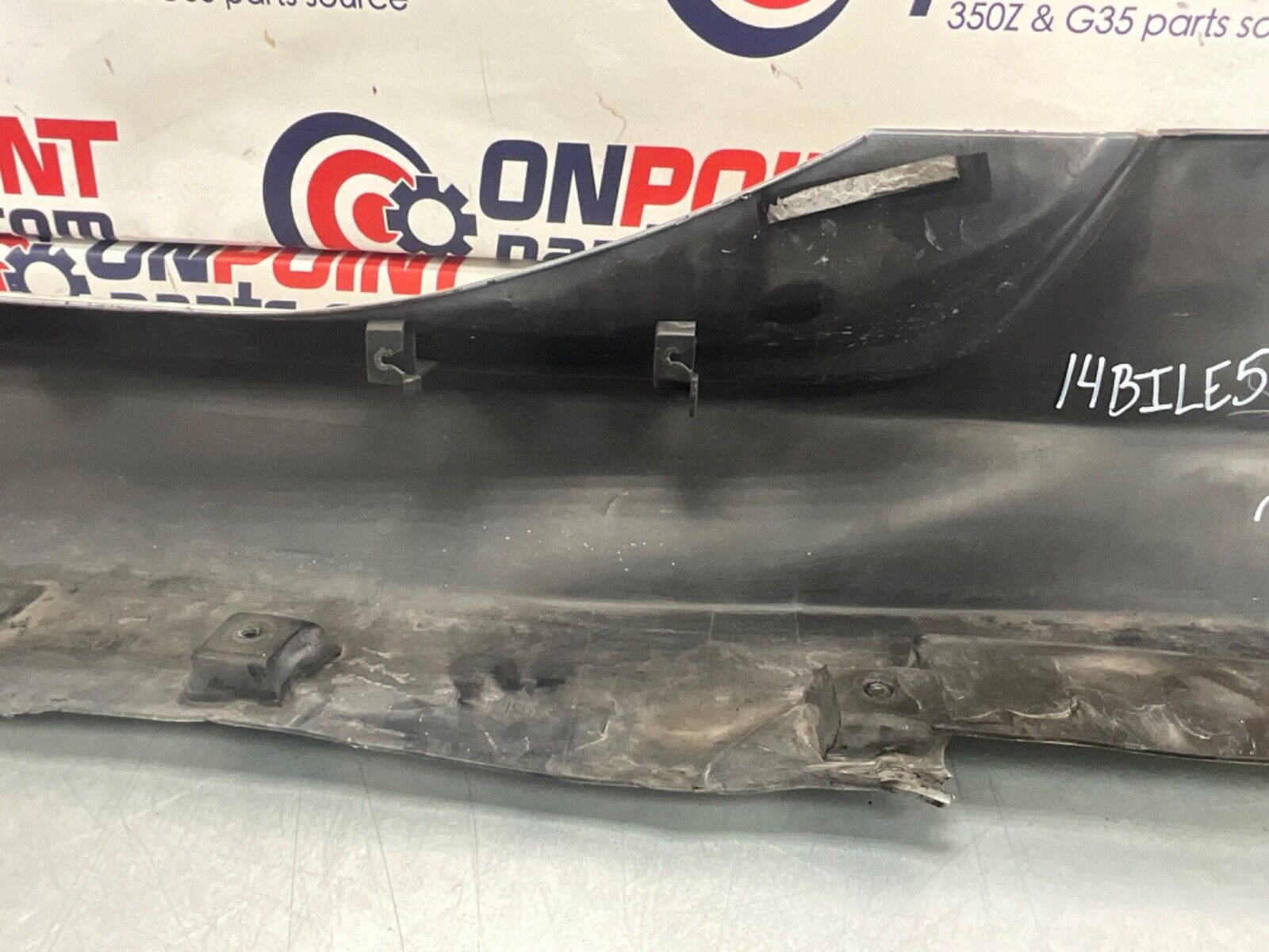 2014 Nissan Z34 370Z Passenger Right Side Skirt Rocker Panel OEM 14BILE5 - On Point Parts Inc