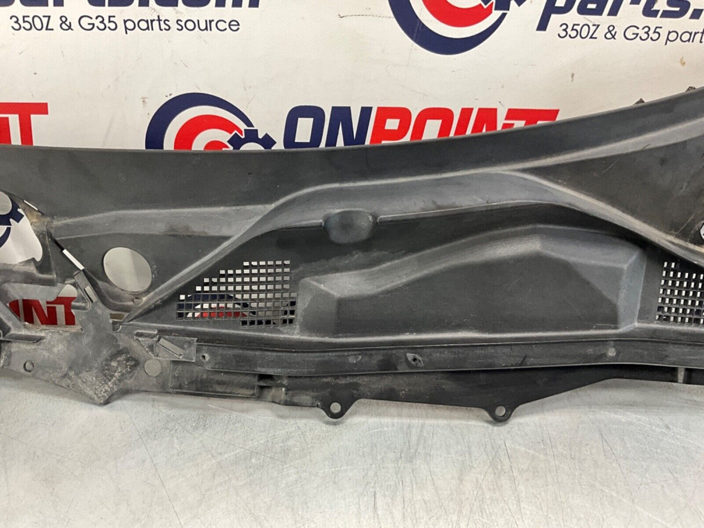 2014 Nissan Z34 370Z Front Windshield Wiper Cowl Assembly OEM 14BILE3 - On Point Parts Inc