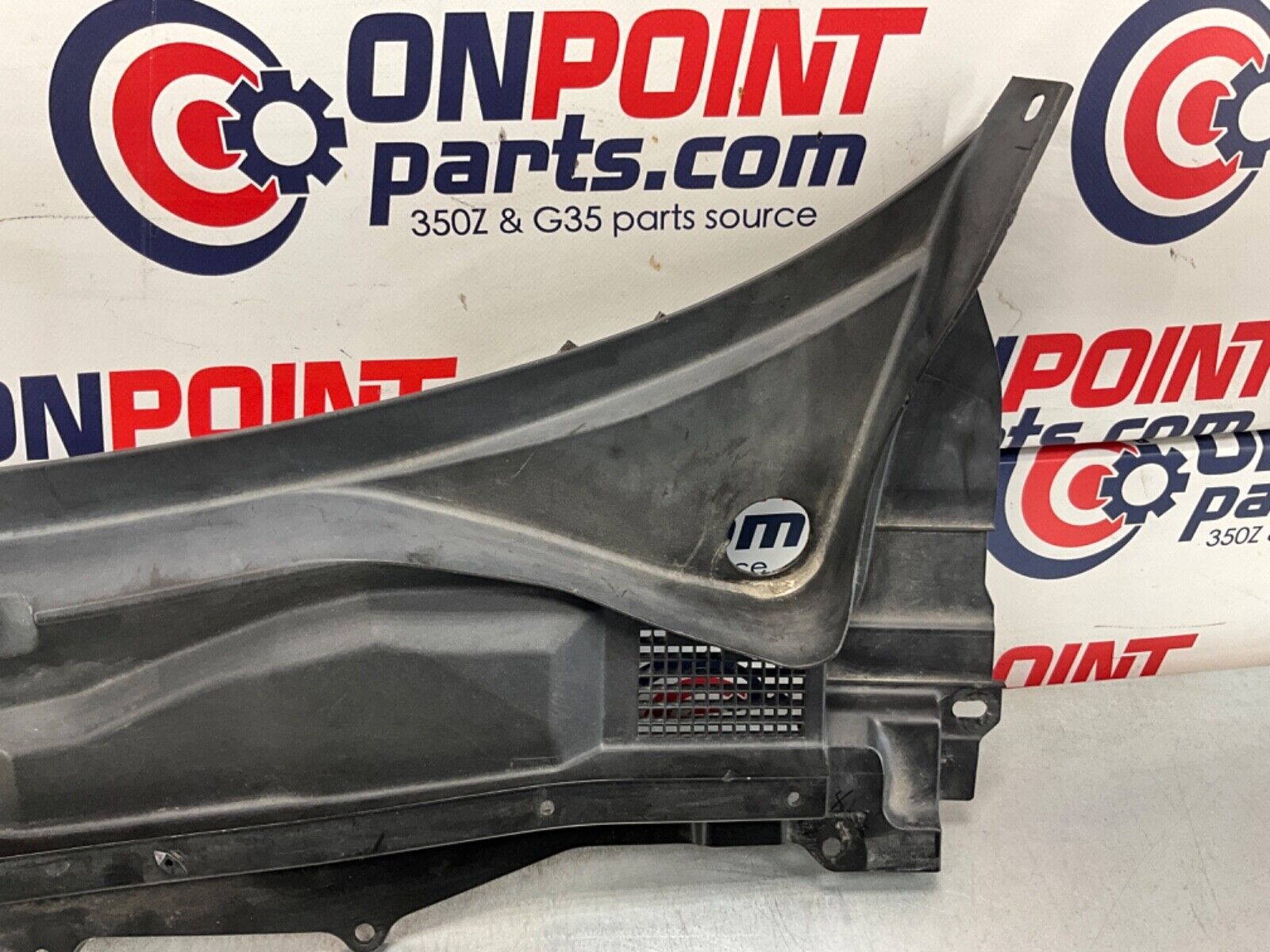 2014 Nissan Z34 370Z Front Windshield Wiper Cowl Assembly OEM 14BILE3 - On Point Parts Inc