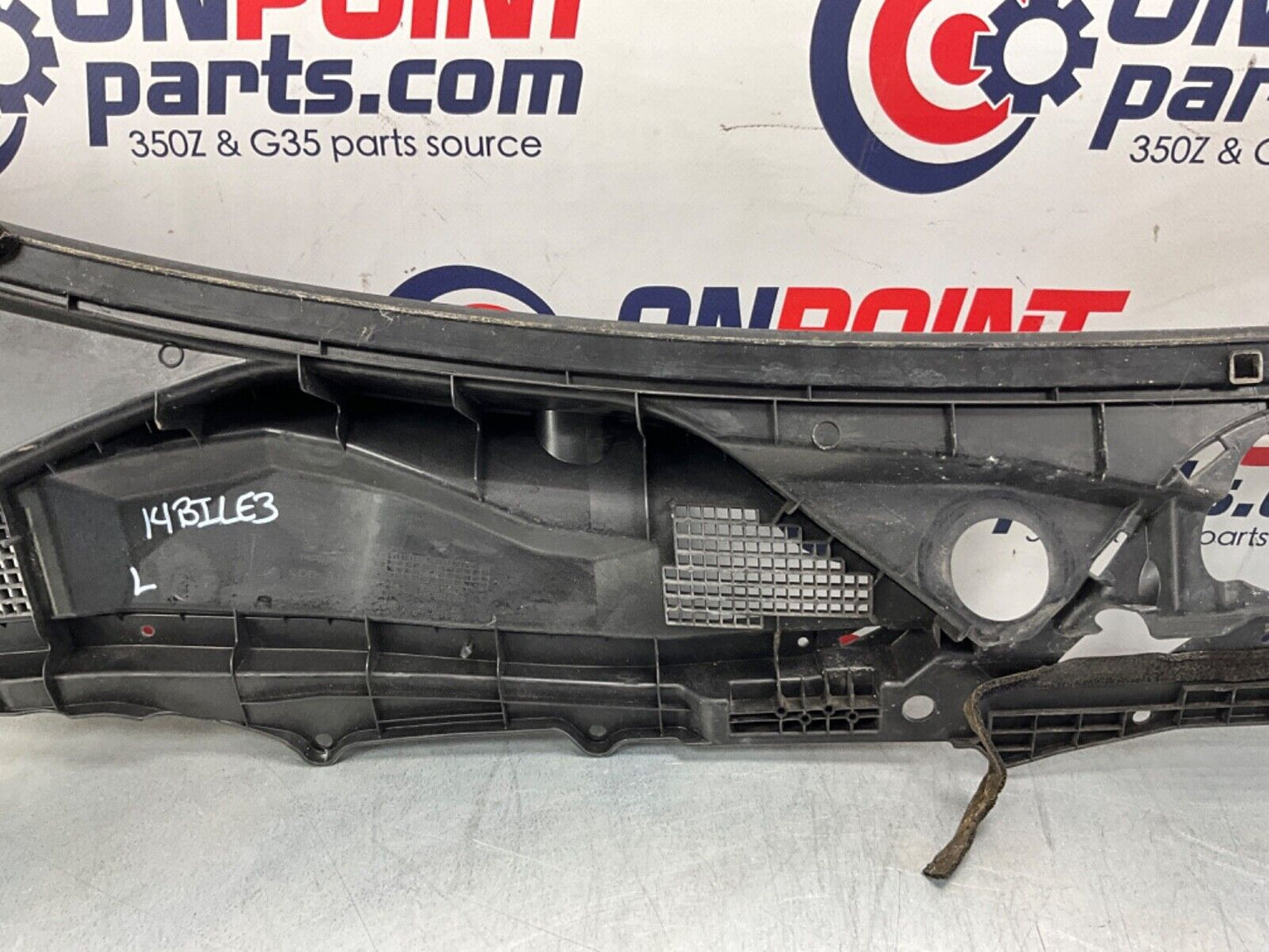2014 Nissan Z34 370Z Front Windshield Wiper Cowl Assembly OEM 14BILE3 - On Point Parts Inc