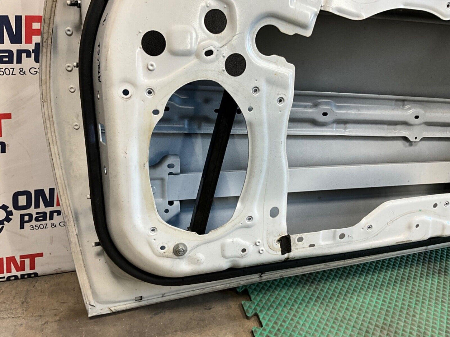 2014 Nissan Z34 370Z Passenger Right Door Shell OEM 14BILE1 - On Point Parts Inc