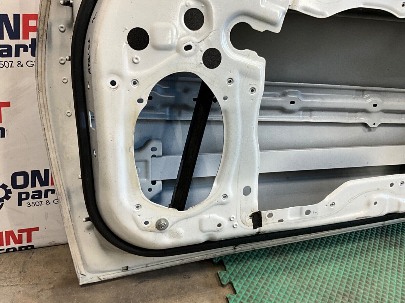 2014 Nissan Z34 370Z Passenger Right Door Shell OEM 14BILE1 - On Point Parts Inc