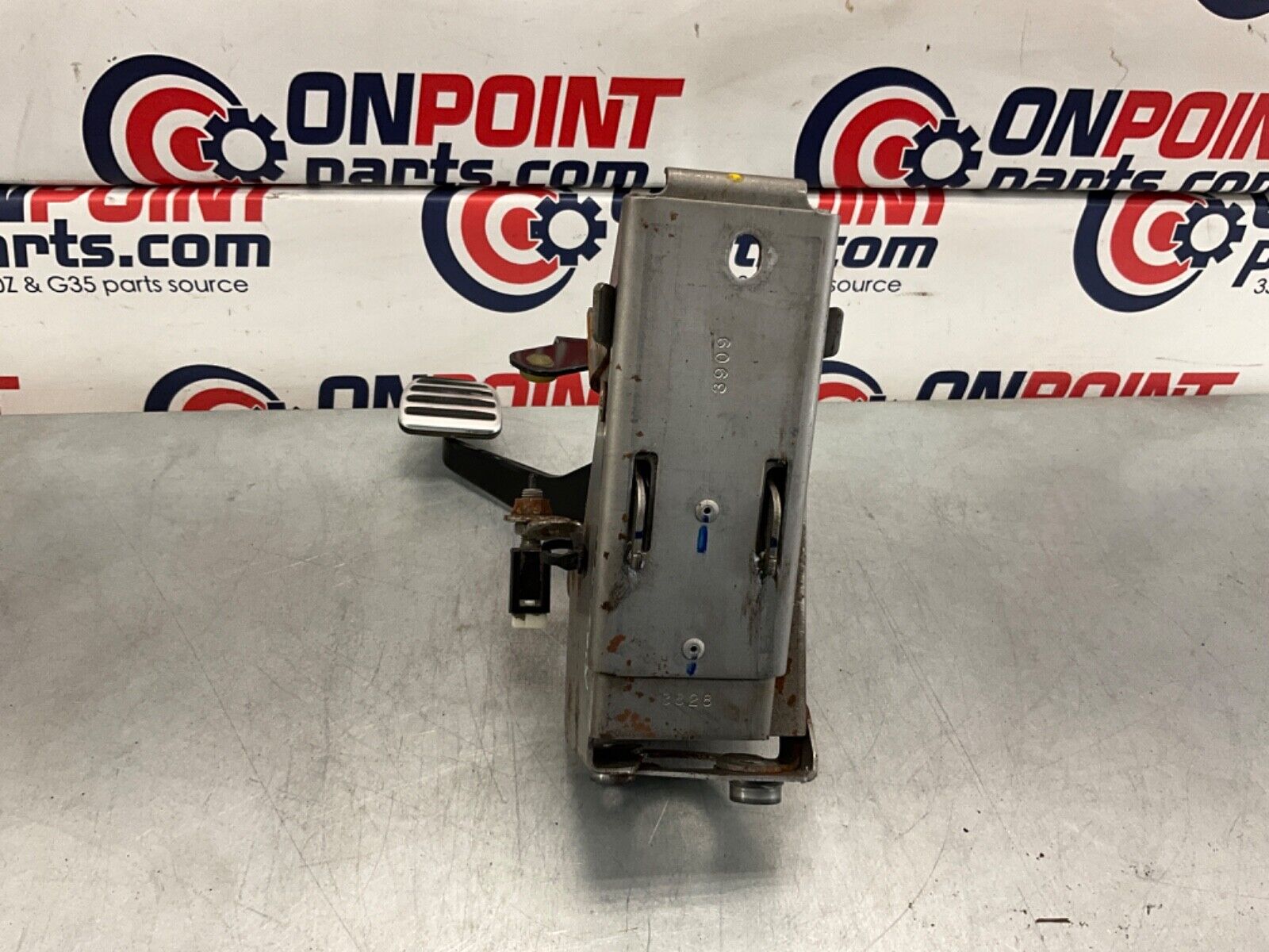 2014 Nissan Z34 370Z Manual Clutch Pedal Assembly M/T OEM 14BILEI - On Point Parts Inc