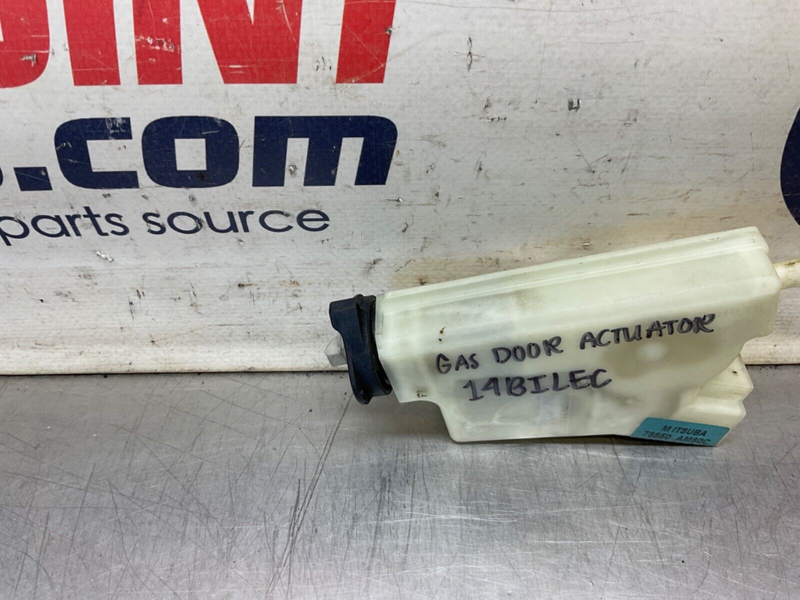 2014 Nissan Z34 370Z Gas Door Lock Actuator 78850 OEM 14BILEC - On Point Parts Inc