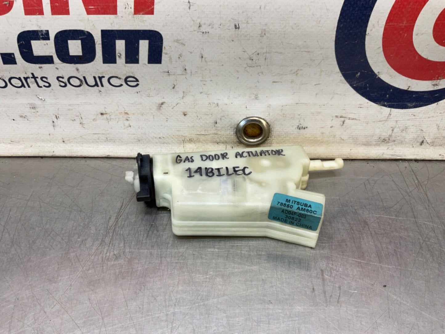 2014 Nissan Z34 370Z Gas Door Lock Actuator 78850 OEM 14BILEC - On Point Parts Inc