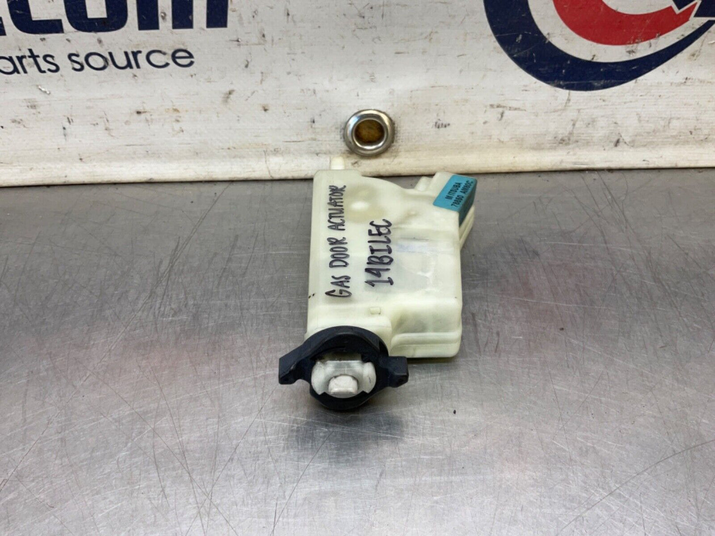 2014 Nissan Z34 370Z Gas Door Lock Actuator 78850 OEM 14BILEC - On Point Parts Inc