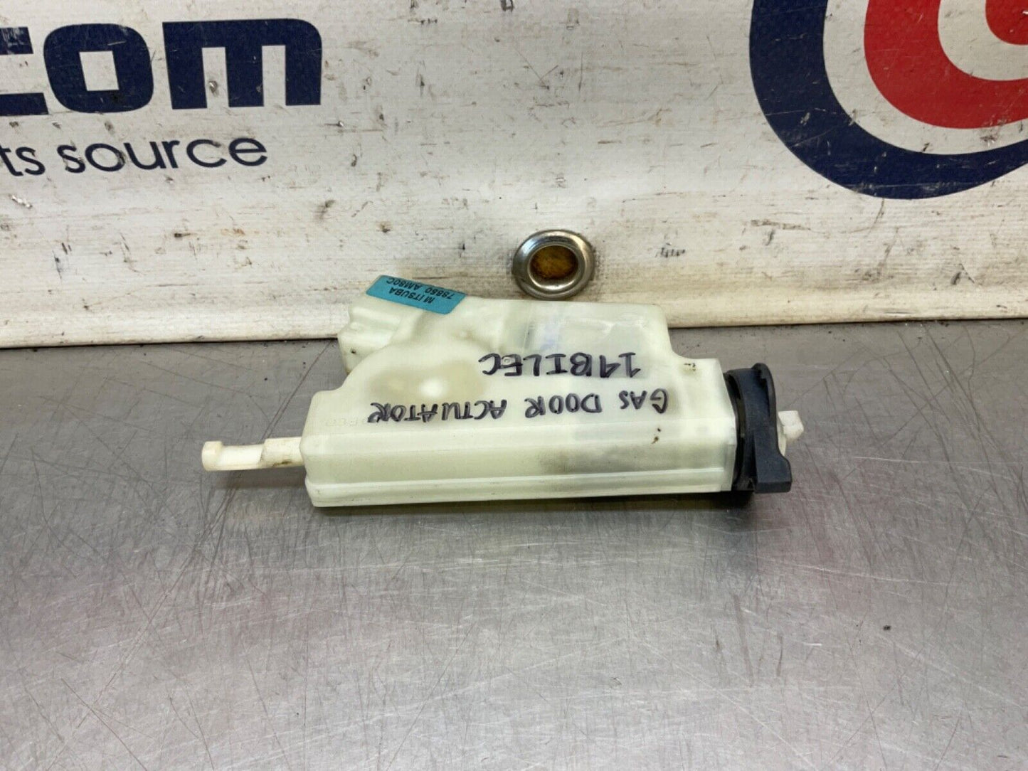 2014 Nissan Z34 370Z Gas Door Lock Actuator 78850 OEM 14BILEC - On Point Parts Inc