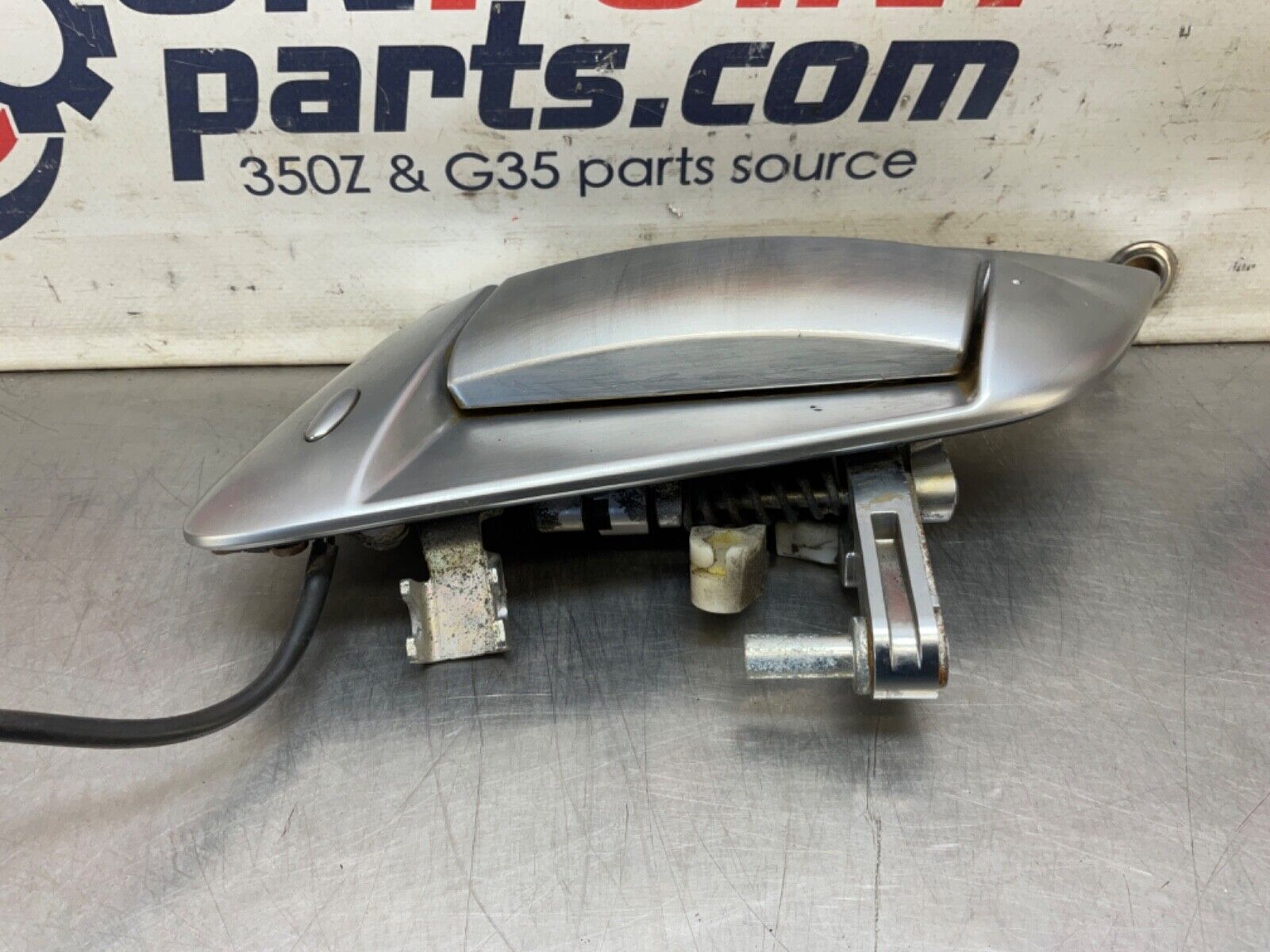 2014 Nissan Z34 370Z Passenger Right Exterior Door Handle OEM 14BILEE - On Point Parts Inc