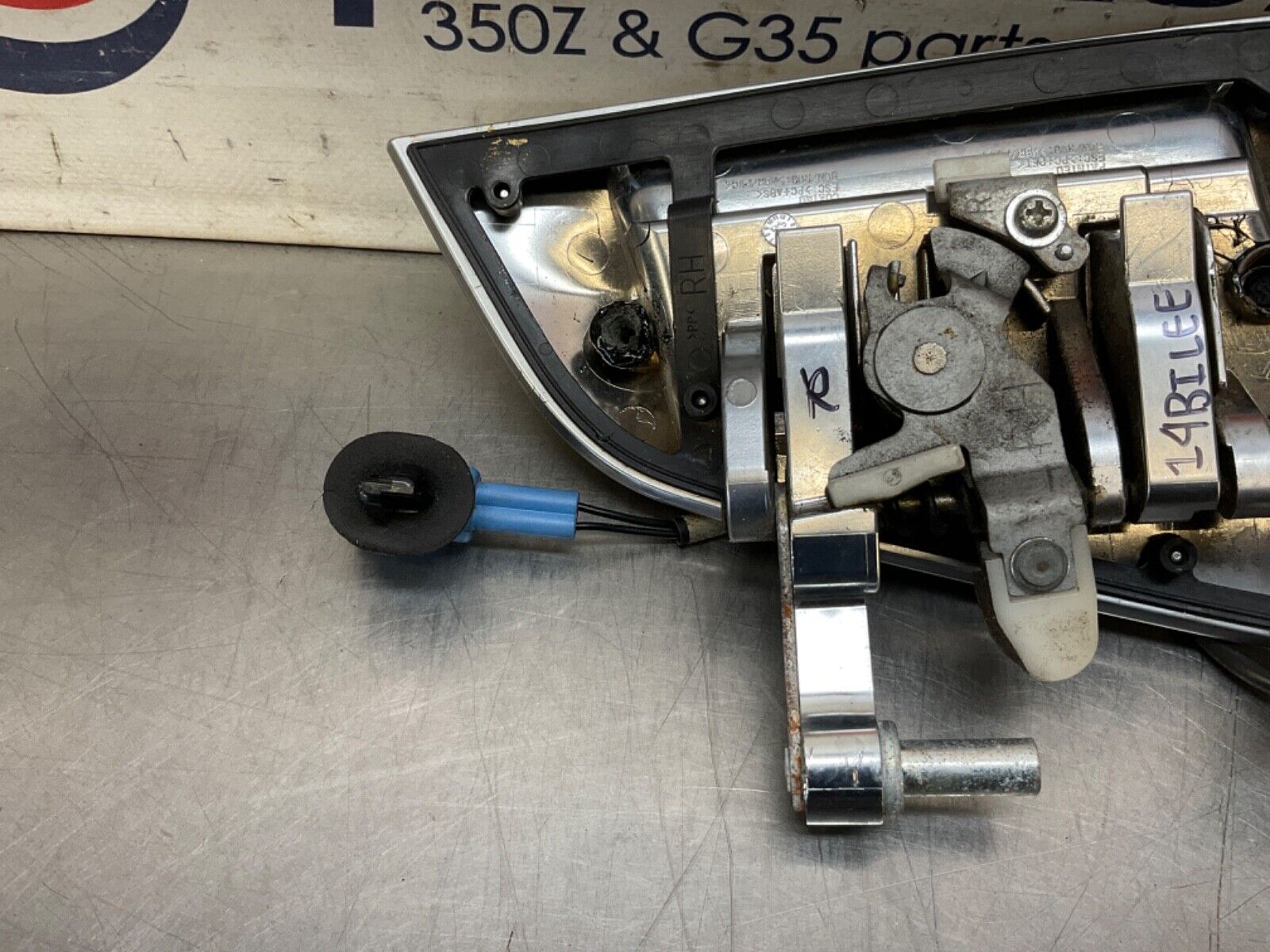 2014 Nissan Z34 370Z Passenger Right Interior Door Handle OEM 14BILEE - On Point Parts Inc