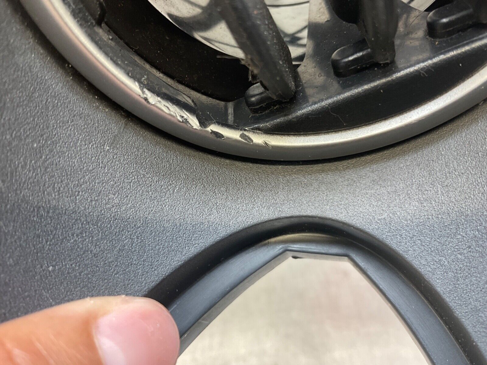 2014 Nissan Z34 370Z Passenger Right Door Vent OEM 14BILEE - On Point Parts Inc