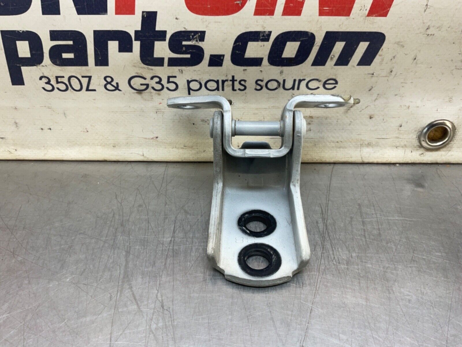 2014 Nissan Z34 370Z Passenger Right Door Hinges OEM 14BILEE - On Point Parts Inc
