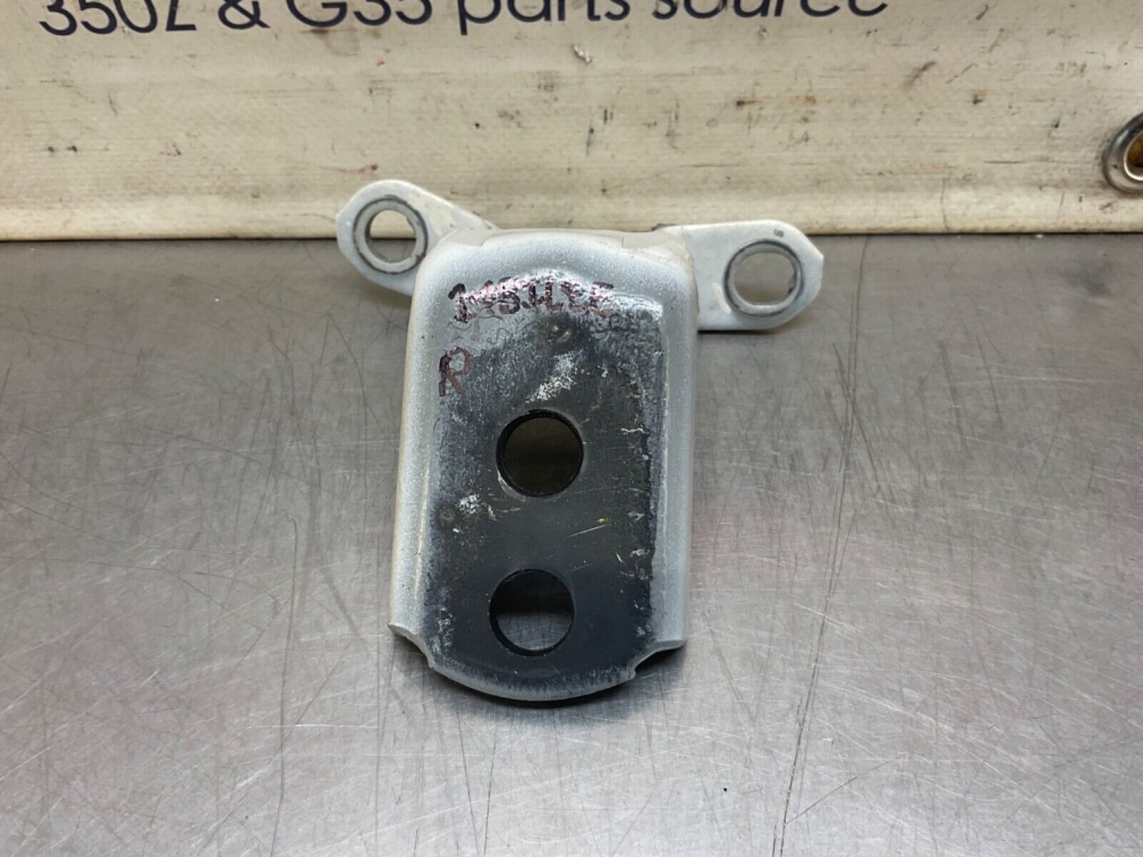 2014 Nissan Z34 370Z Passenger Right Door Hinges OEM 14BILEE - On Point Parts Inc