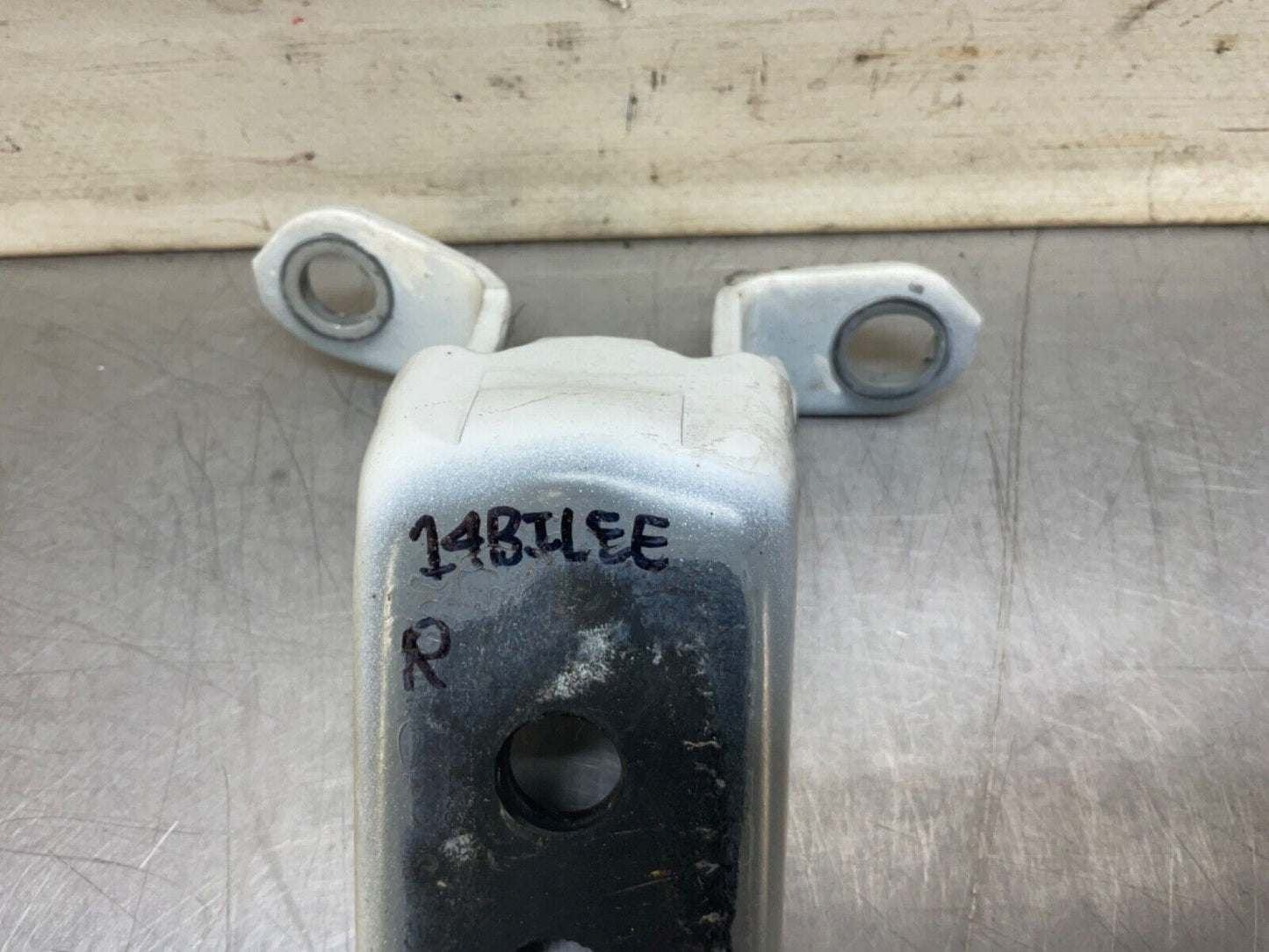 2014 Nissan Z34 370Z Passenger Right Door Hinges OEM 14BILEE - On Point Parts Inc