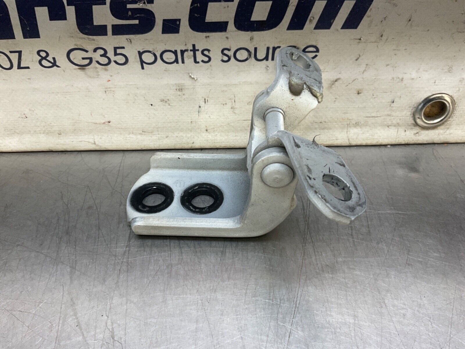 2014 Nissan Z34 370Z Passenger Right Door Hinges OEM 14BILEE - On Point Parts Inc