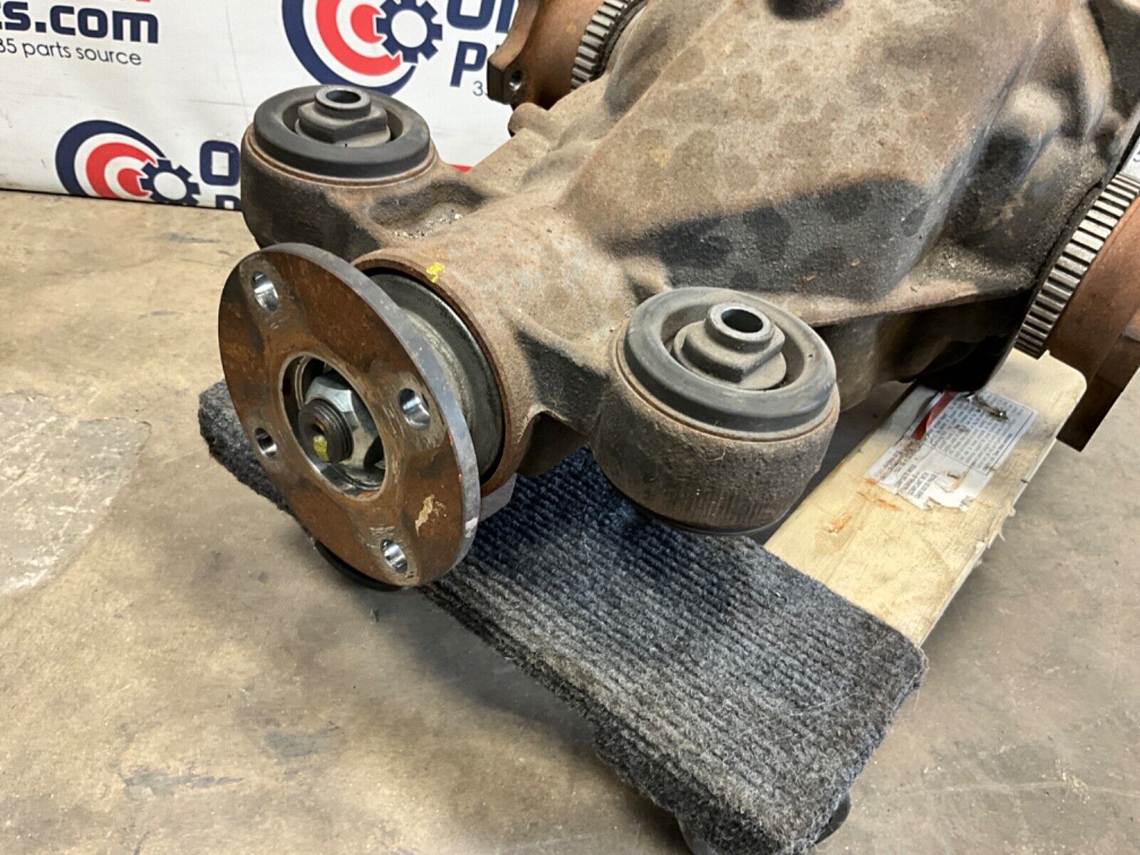 2014 Nissan Z34 370Z Rear Differential Manual 6MT 3.69 88k OEM 14BILE0 - On Point Parts Inc