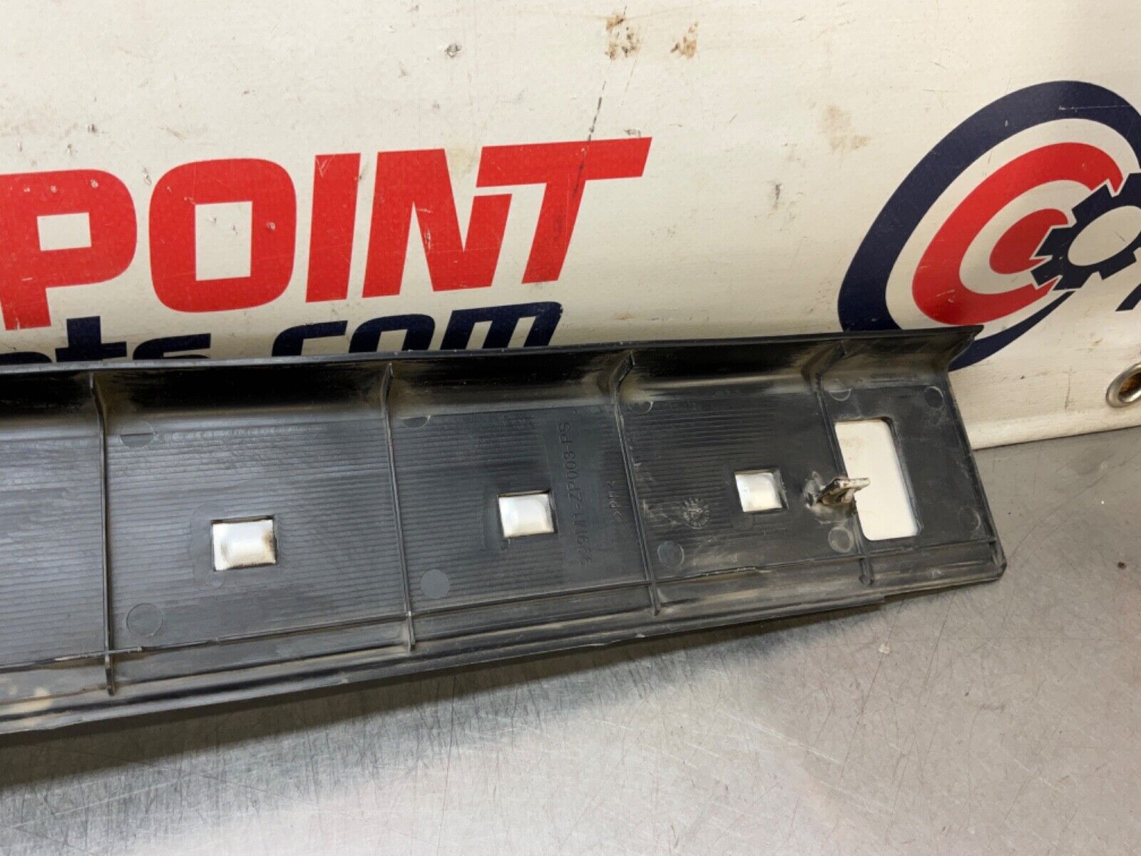 2007 Nissan Z33 350Z Passenger Right Door Sill Kick Plate Trim 769B0 OEM 23BIZE7 - On Point Parts Inc