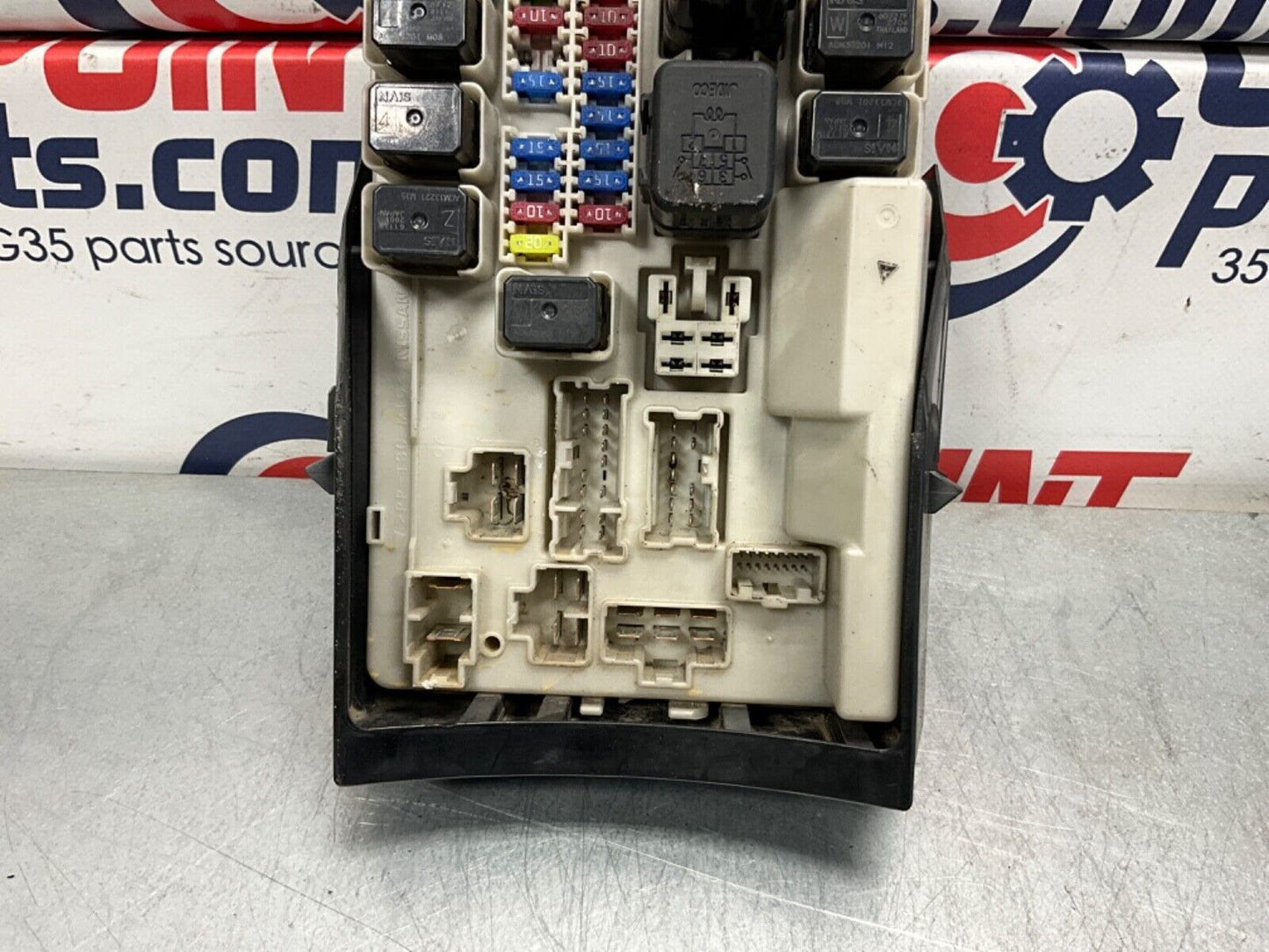 2007 Nissan Z33 350Z VQ35HR IPDM Engine Bay Fuse Relay Box 284B7 OEM 23BIZEC - On Point Parts Inc