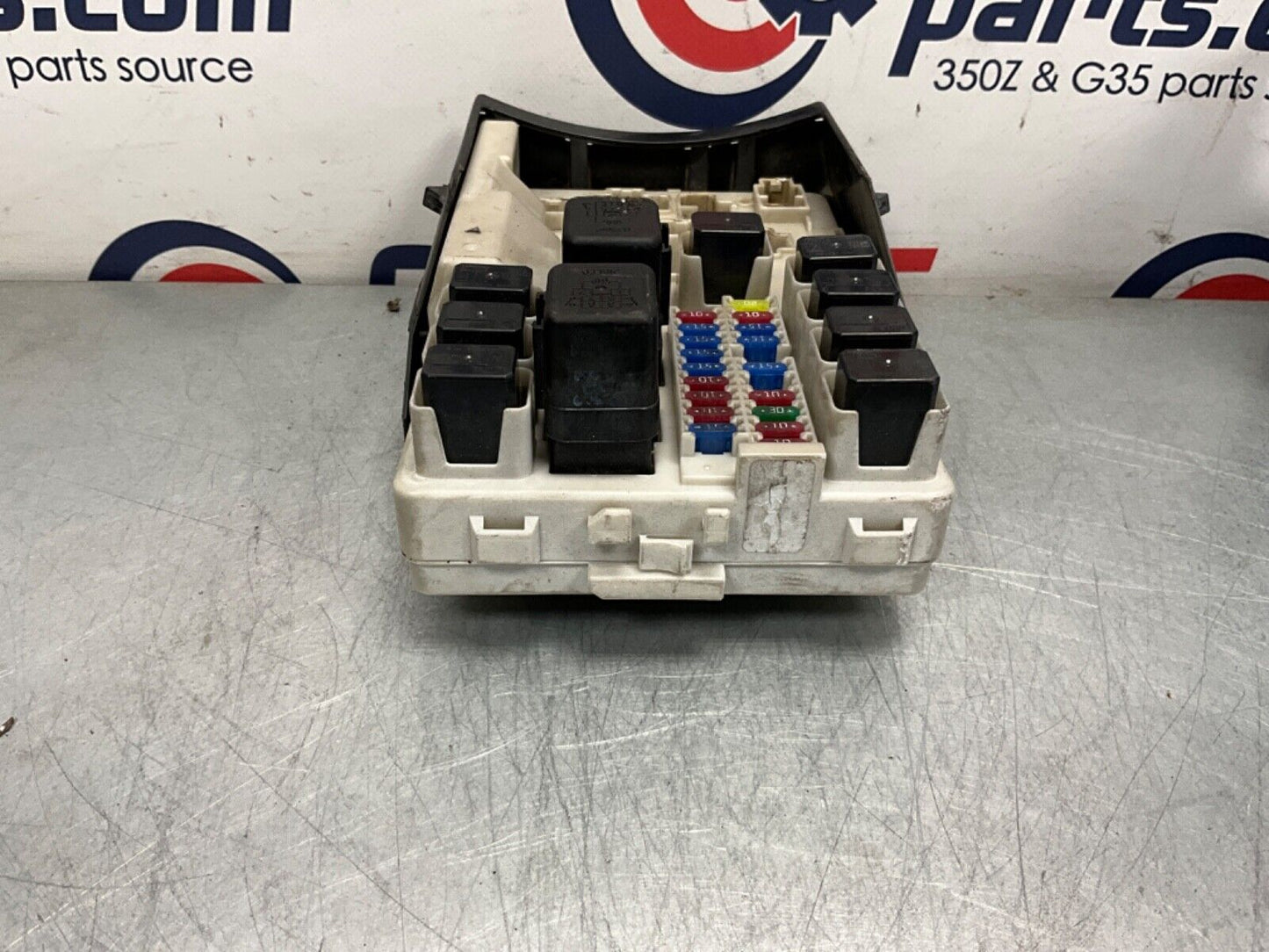 2007 Nissan Z33 350Z VQ35HR IPDM Engine Bay Fuse Relay Box 284B7 OEM 23BIZEC - On Point Parts Inc