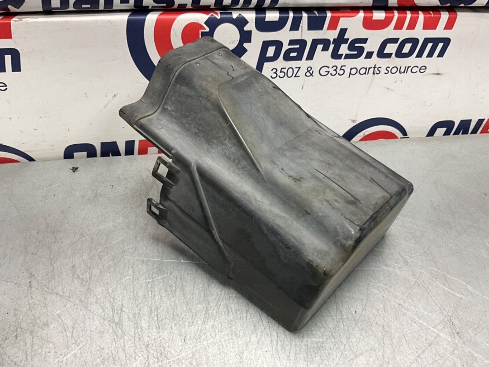 2007 Nissan Z33 350Z VQ35HR IPDM Engine Bay Fuse Relay Box 284B7 OEM 23BIZEC - On Point Parts Inc