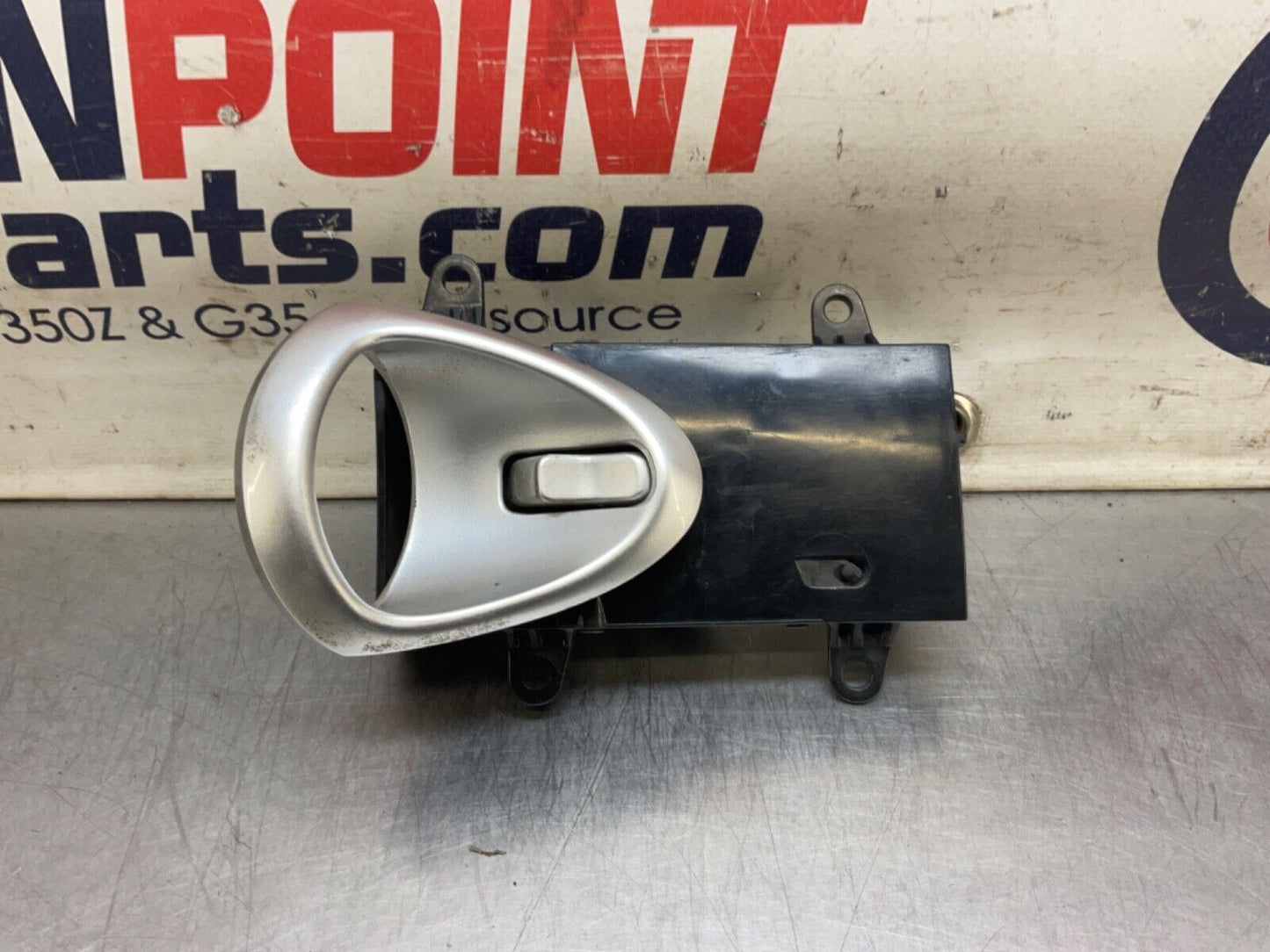 2007 Nissan Z33 350Z Passenger Right Interior Door Handle OEM 23BIZEE - On Point Parts Inc