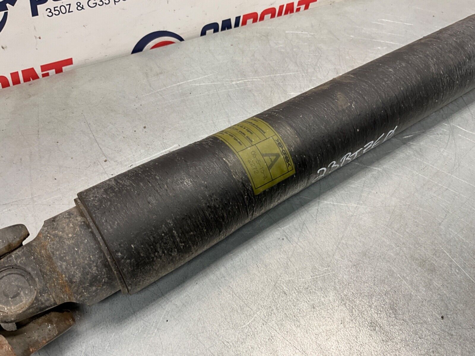 03-09 Nissan 350Z Driveshaft RWD Automatic 37000CD100 OEM 23BIZE0