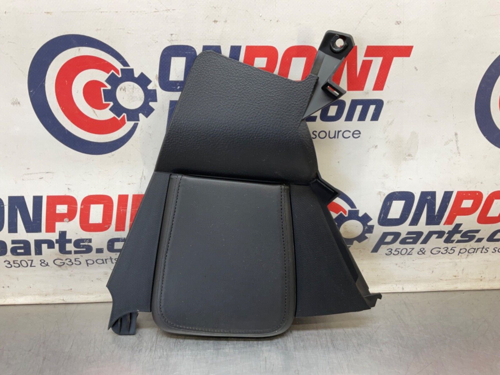 2006 Nissan Z33 350Z Driver Left Center Console Cushioned Knee Panel OEM 23BJJEA - On Point Parts Inc