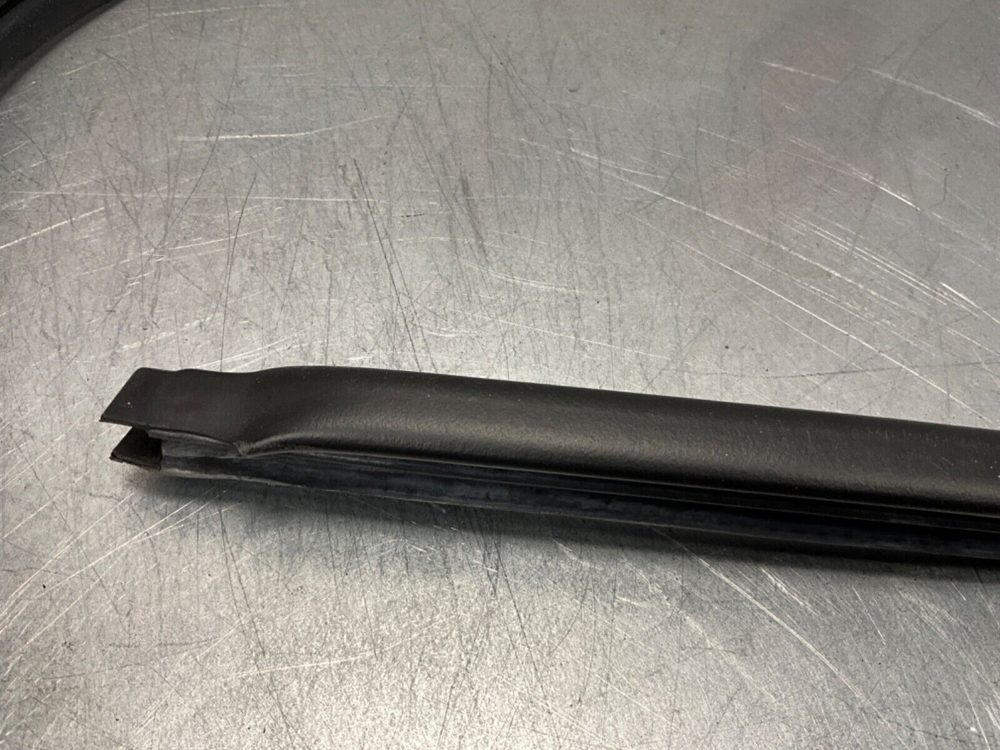 2006 Nissan Z33 350Z Passenger Right Inner Body Door Seal OEM 23BJJEE - On Point Parts Inc