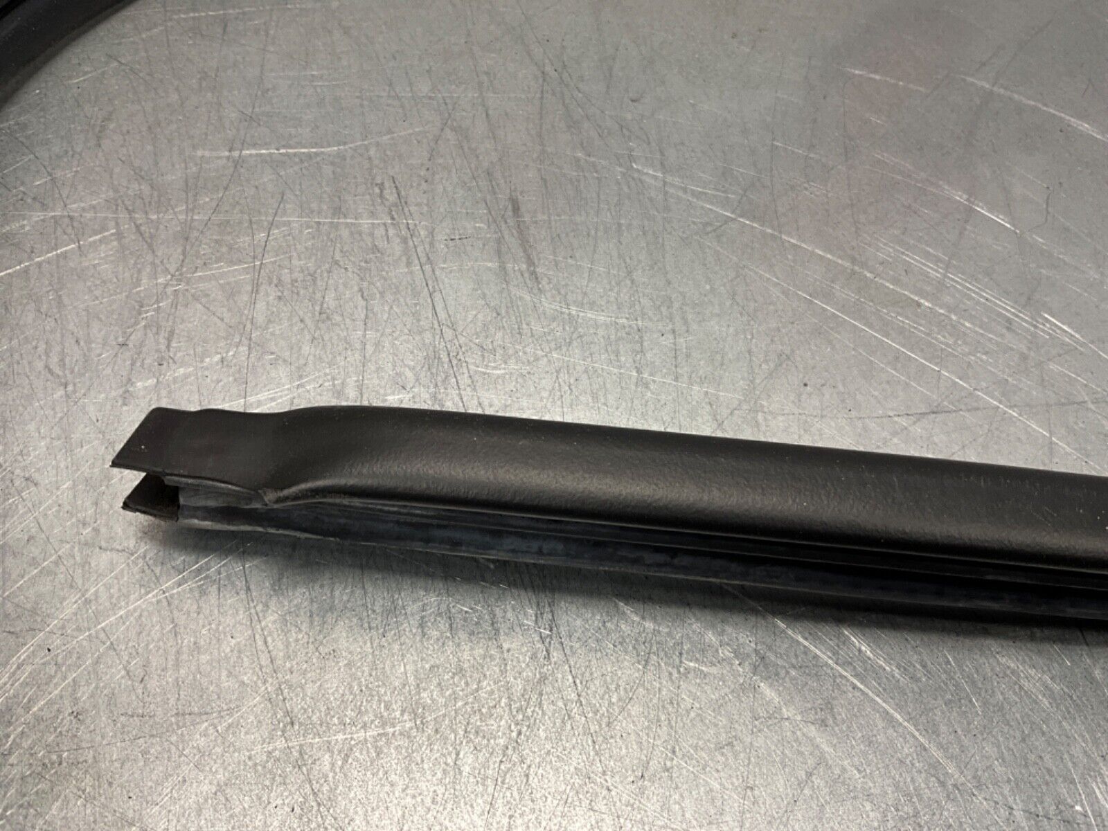 2006 Nissan Z33 350Z Passenger Right Inner Body Door Seal OEM 23BJJEE - On Point Parts Inc