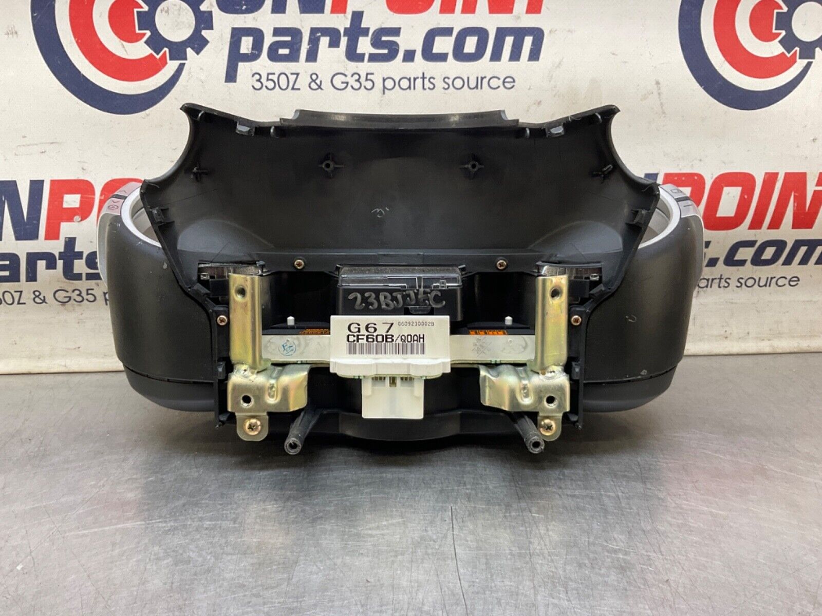 2006Nissan Z33 350Z Speedometer Instrument Gauge Cluster Manual 112k OEM 23BJJEC - On Point Parts Inc