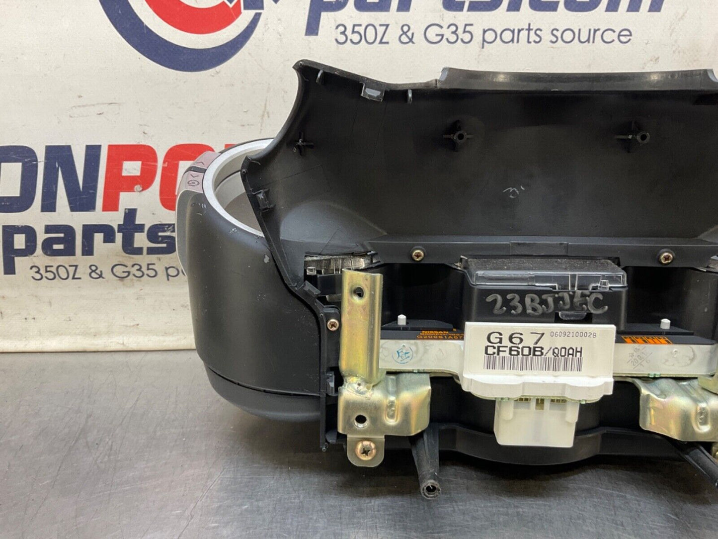 2006Nissan Z33 350Z Speedometer Instrument Gauge Cluster Manual 112k OEM 23BJJEC - On Point Parts Inc