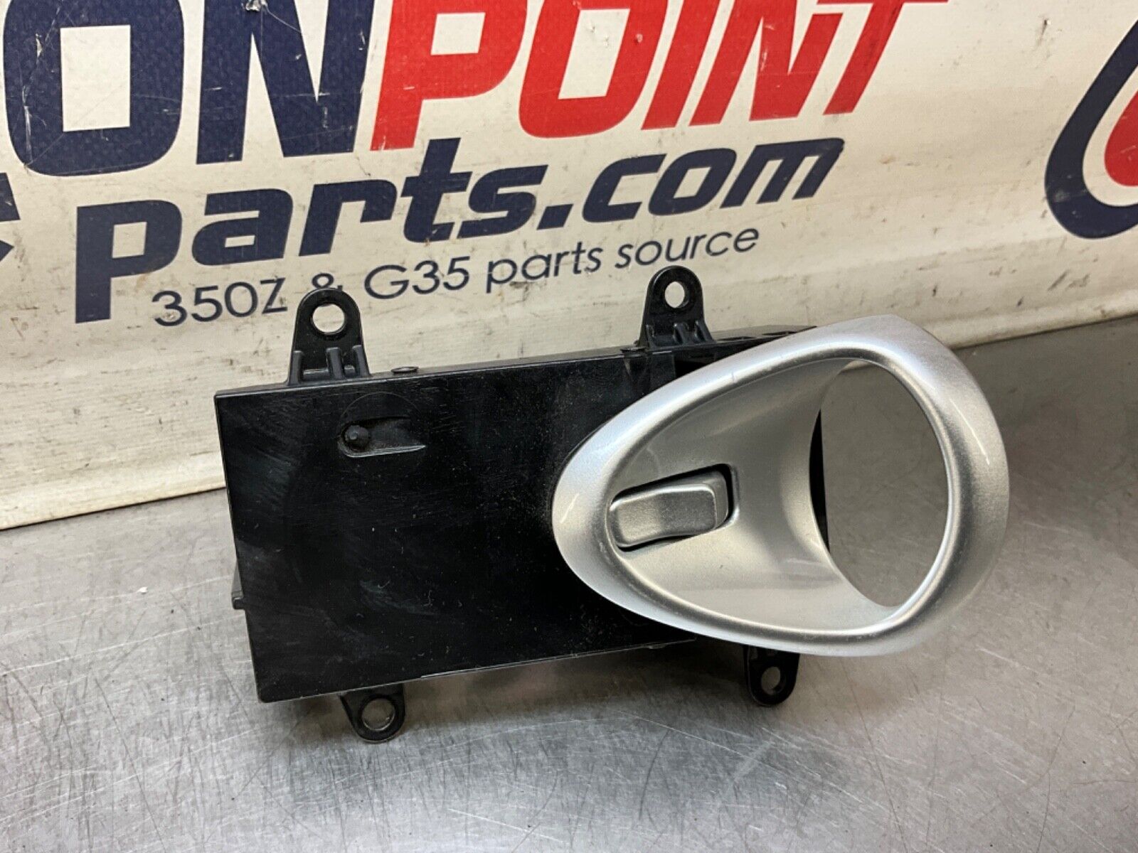 2006 Nissan Z33 350Z Passenger Right Interior Door Release Handle OEM 23BJJEE - On Point Parts Inc