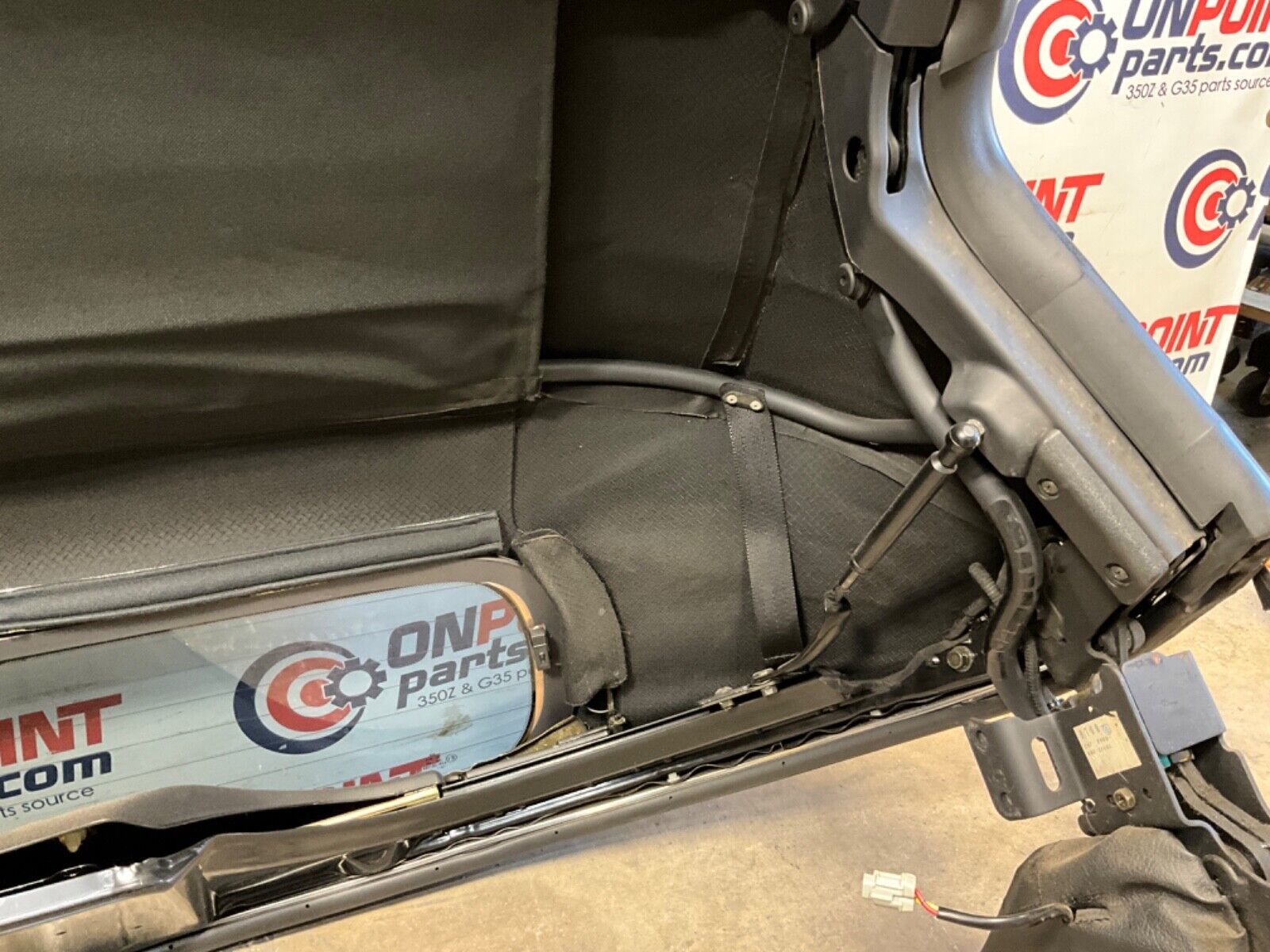 2006 Nissan Z33 350Z Convertible Soft Top and Frame with Motors OEM 23BJJE9 - On Point Parts Inc