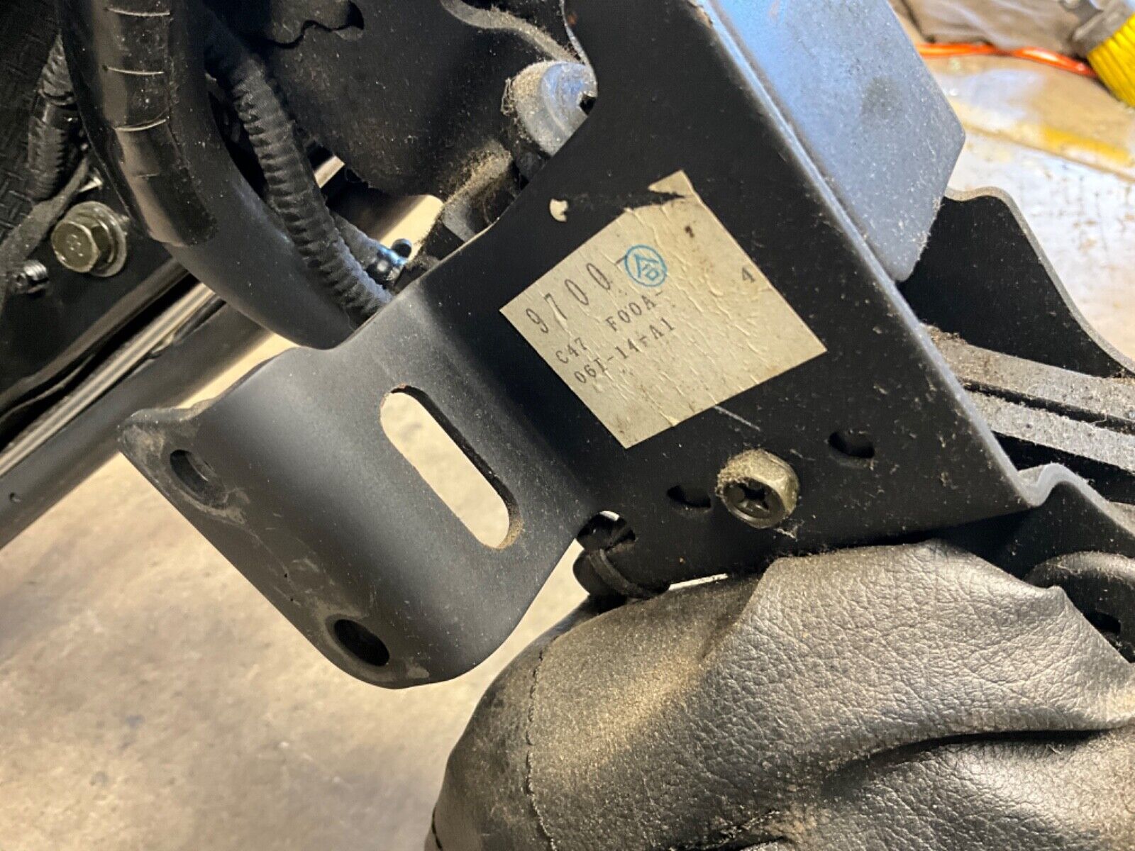 2006 Nissan Z33 350Z Convertible Soft Top and Frame with Motors OEM 23BJJE9 - On Point Parts Inc