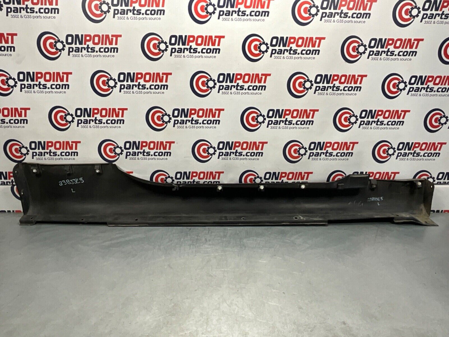 2006 Nissan Z33 350Z Driver Left Side Skirt Rocker Panel 76853 OEM 23BJJE5 - On Point Parts Inc